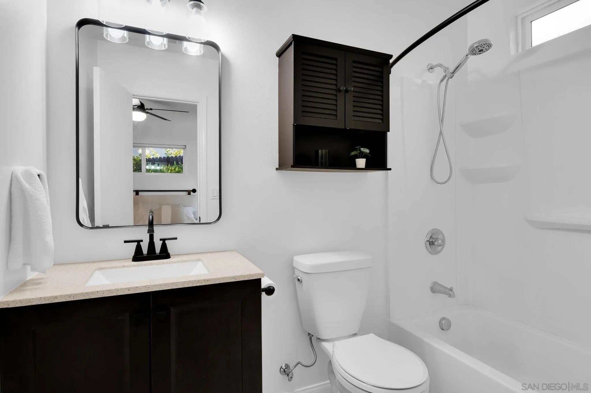 https://cdn.realtyfeed.com/cdn/127/260016869/25516495374be5513109f7c60d1218d7.webp