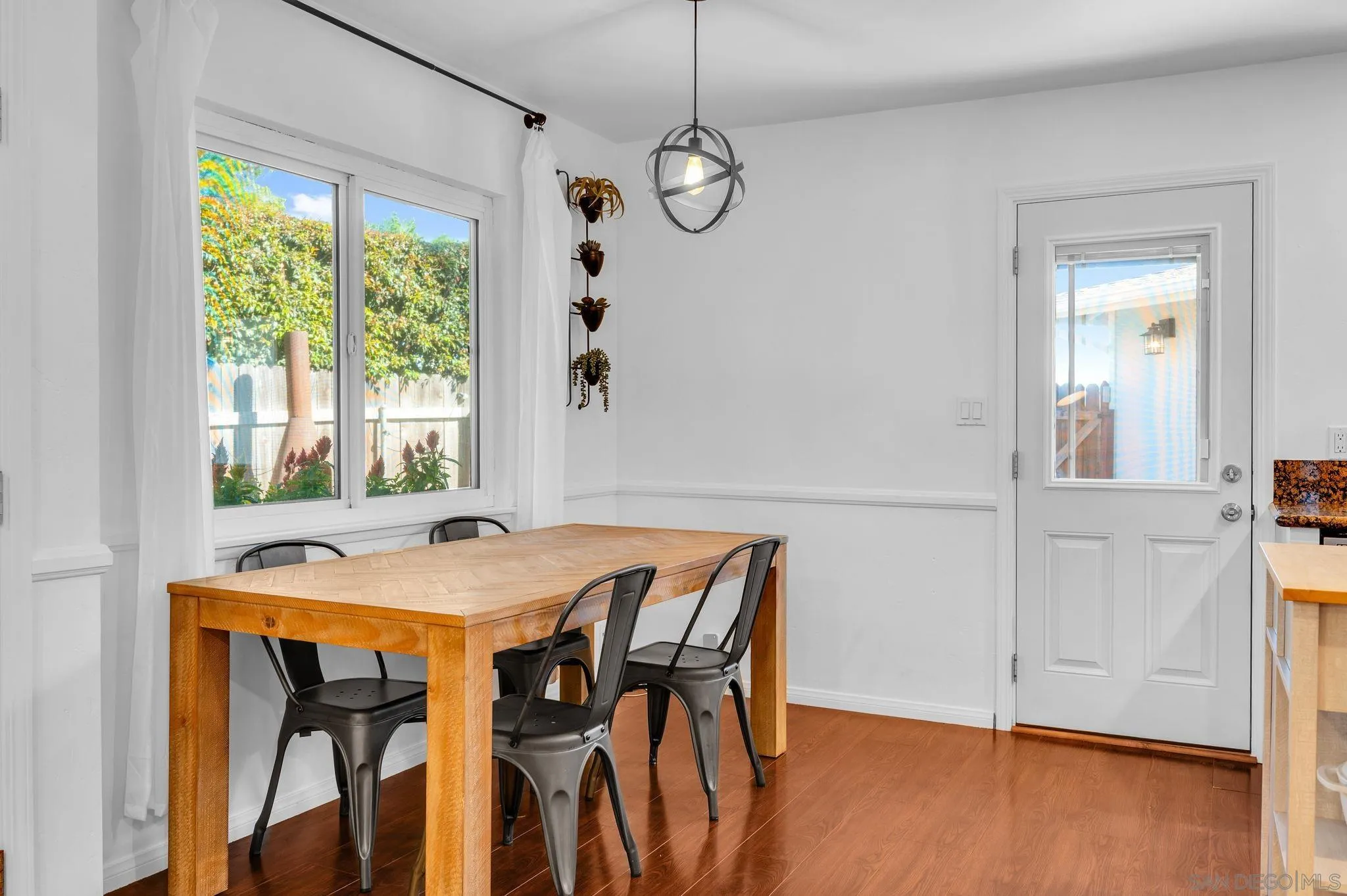 https://cdn.realtyfeed.com/cdn/127/260016869/31448439cf0bdcb46a4cbbe886b72446.webp