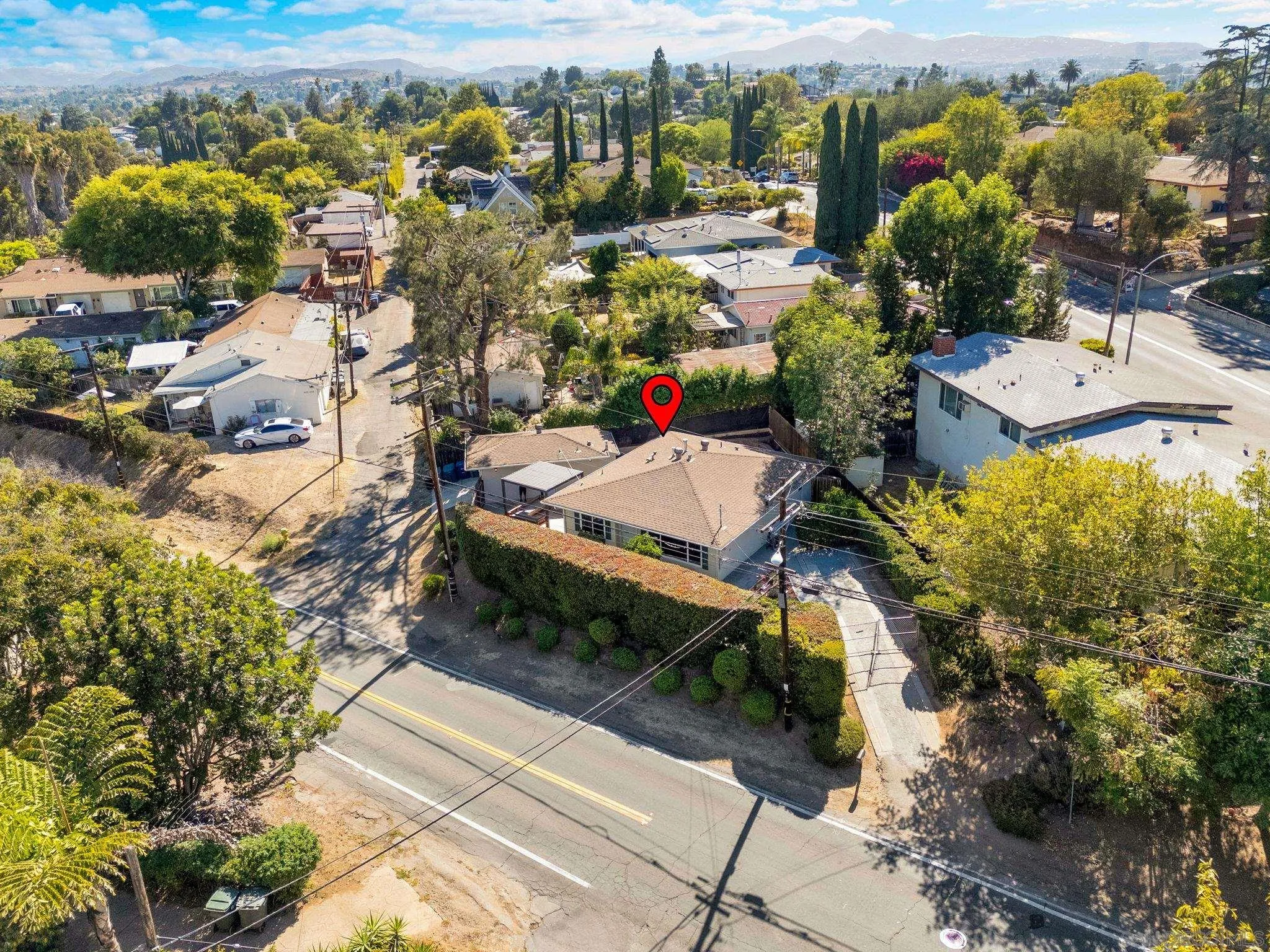 https://cdn.realtyfeed.com/cdn/127/260016869/cddecbf7887176ff21c4911275c97600.webp
