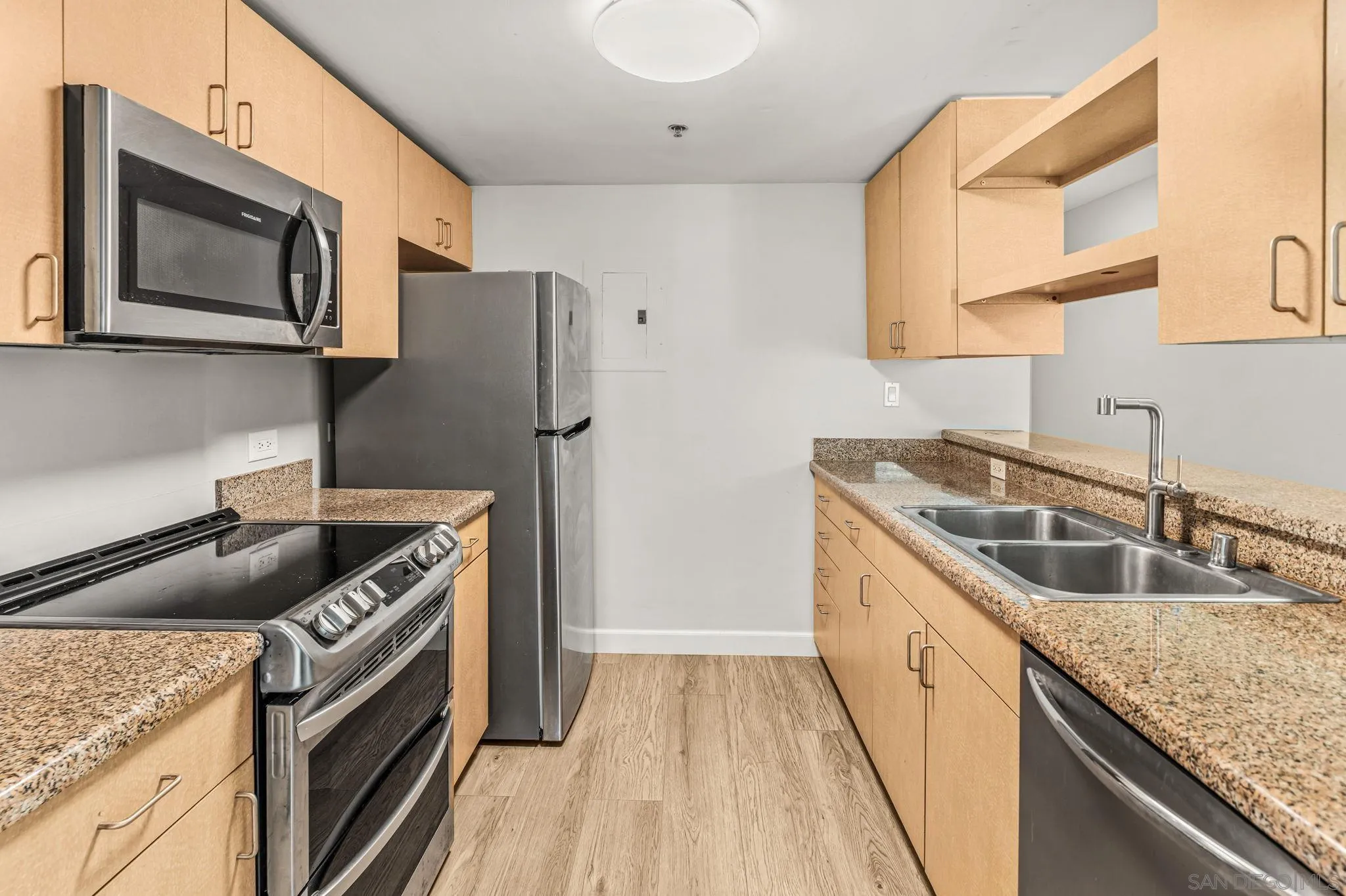 Photo #8: 260016871 Listing: Photo #8