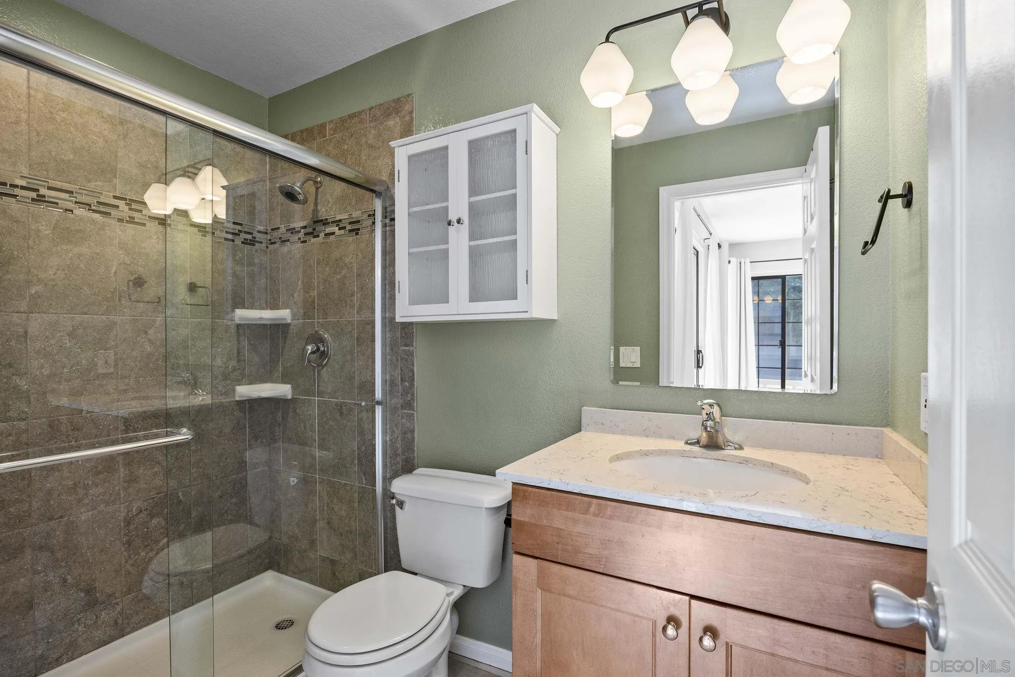 Photo #5: 260016874 Listing: Photo #5