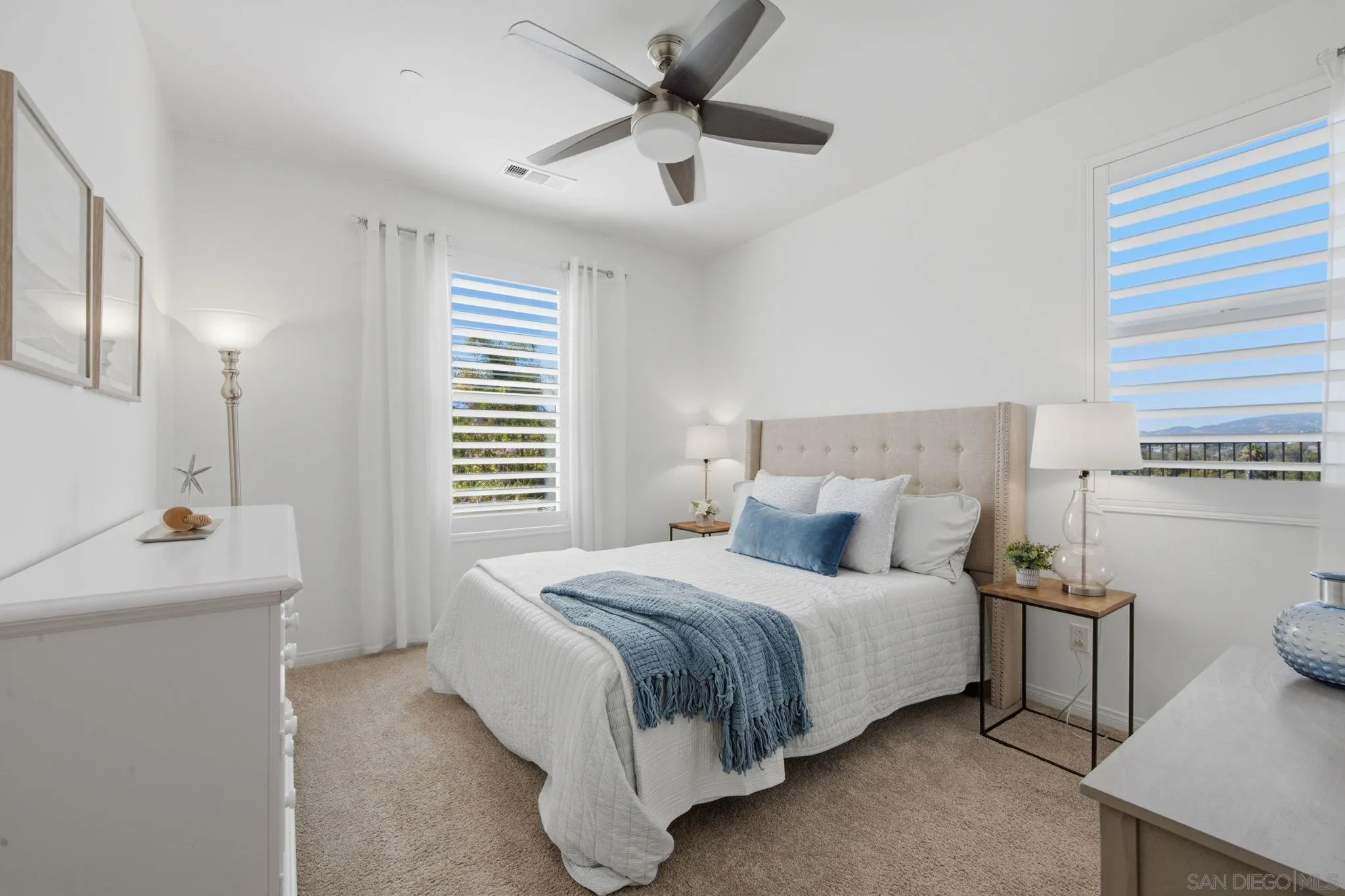 https://cdn.realtyfeed.com/cdn/127/260016877/04110e78702a73193b4bbd6471a996c2.webp