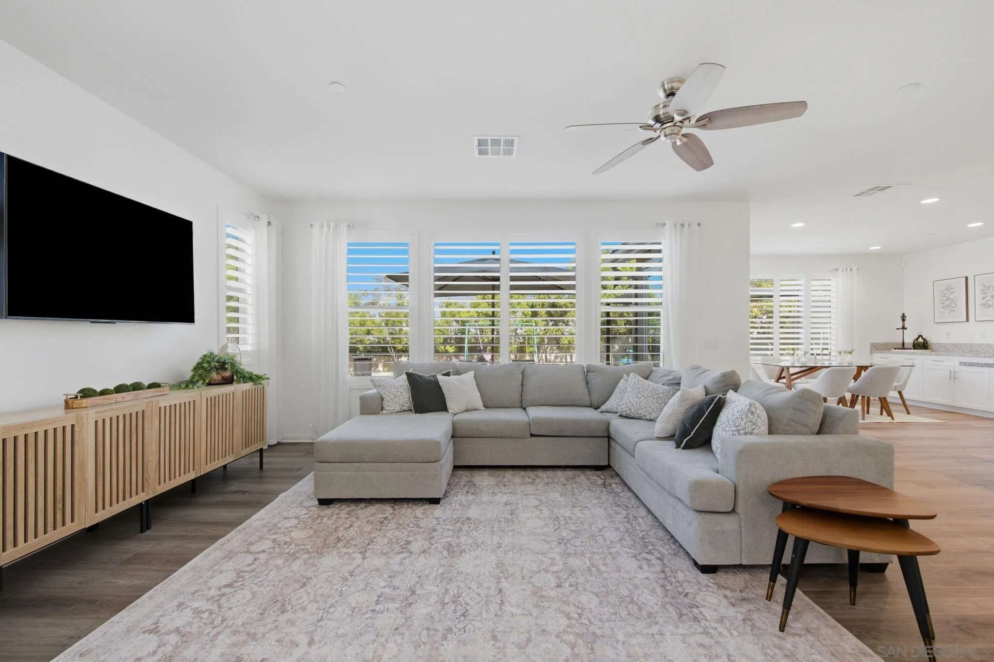 https://cdn.realtyfeed.com/cdn/127/260016877/8e09a0f90c4ac27cf059538a7a4b8a3c.webp