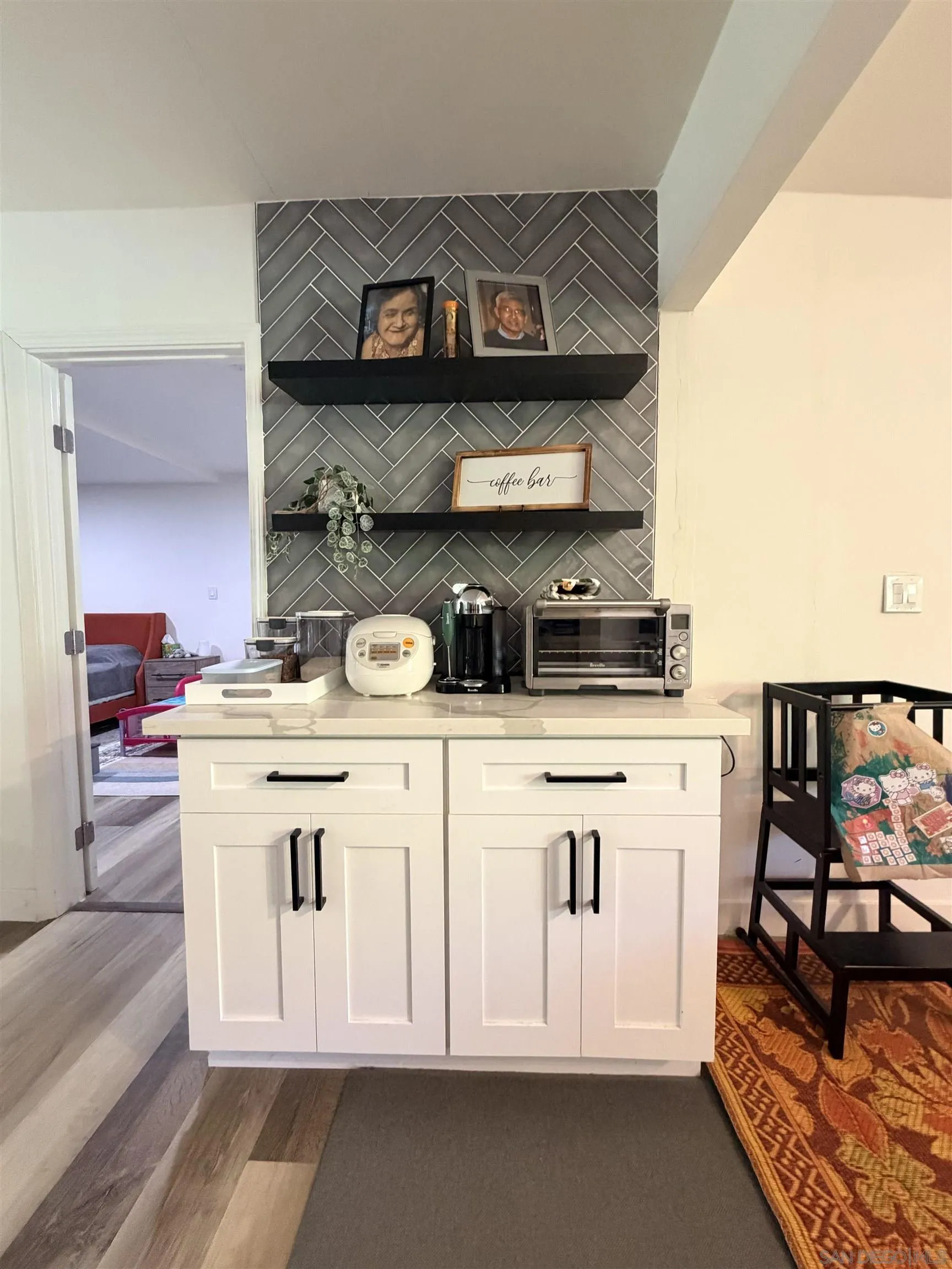 https://cdn.realtyfeed.com/cdn/127/260016878/6f60c53c39982b5e5c7c2efe846df877.webp