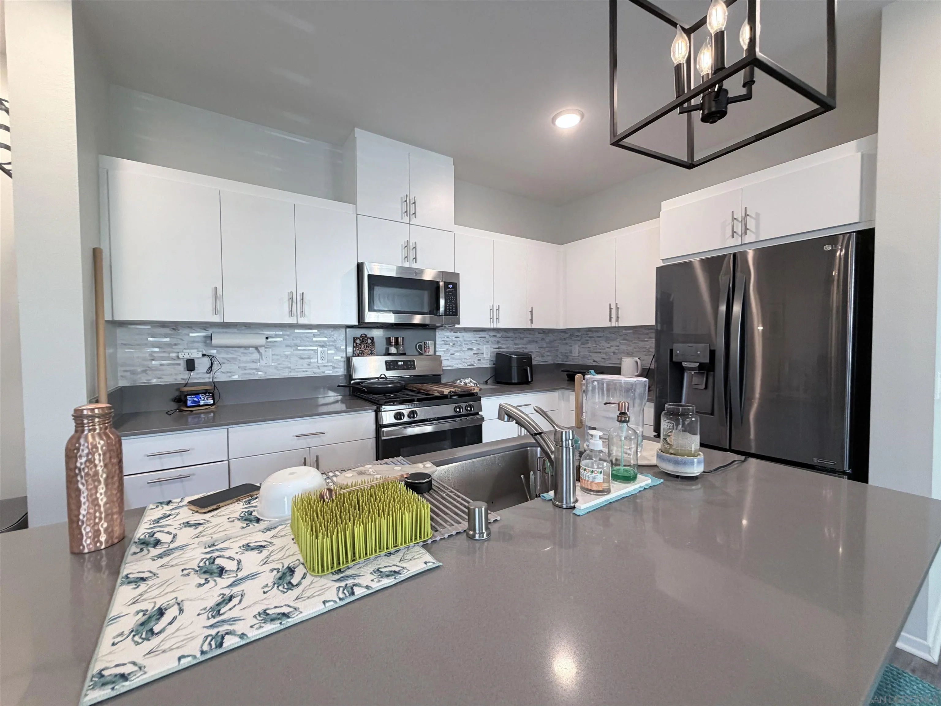 https://cdn.realtyfeed.com/cdn/127/260016879/5f2158edfac09e118c5ea0f87acdad58.webp