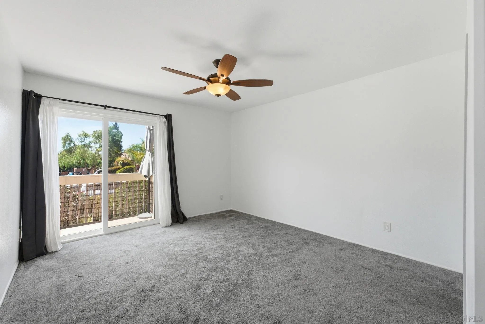 https://cdn.realtyfeed.com/cdn/127/260016880/0469ada7b509802882e66d6dccf6868b.webp