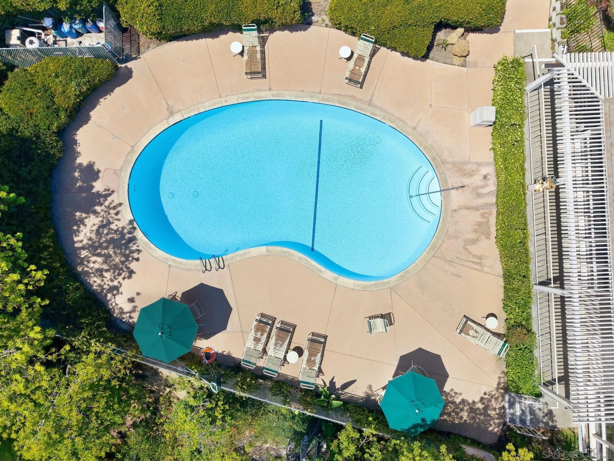https://cdn.realtyfeed.com/cdn/127/260016880/0f08263f3db14ba2317c44c68de362e1.webp