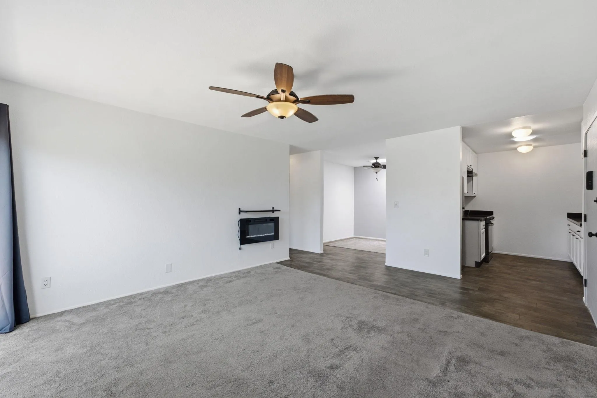 https://cdn.realtyfeed.com/cdn/127/260016880/38e4b1d042a65821d9daf0826ac0794c.webp
