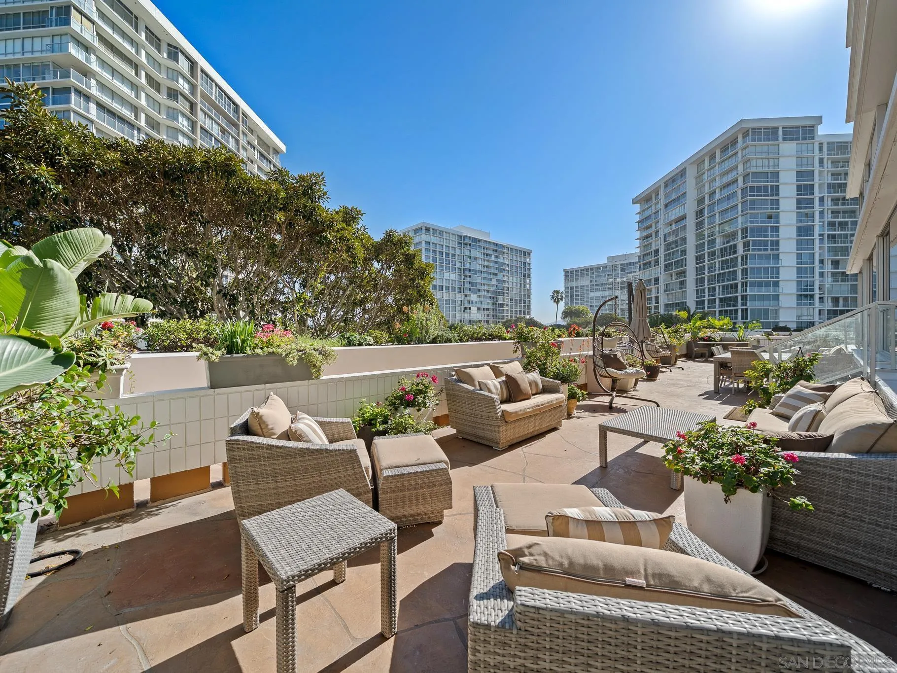 https://cdn.realtyfeed.com/cdn/127/260016882/21328db4b499f8dafe5a6e0fc034563b.webp