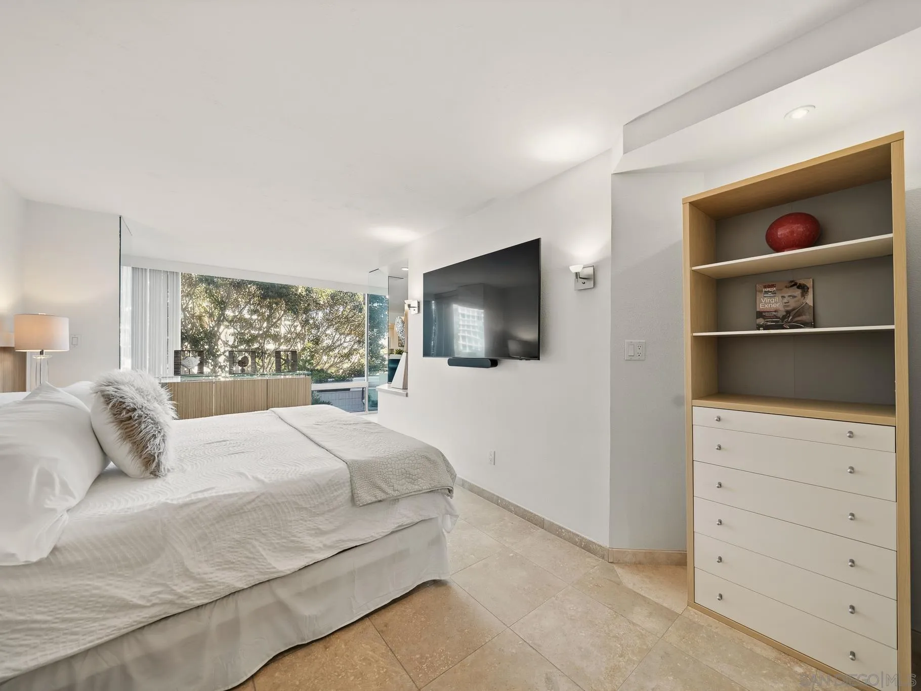 https://cdn.realtyfeed.com/cdn/127/260016882/26b2008ed08e0100278ec5153c2ec0d8.webp
