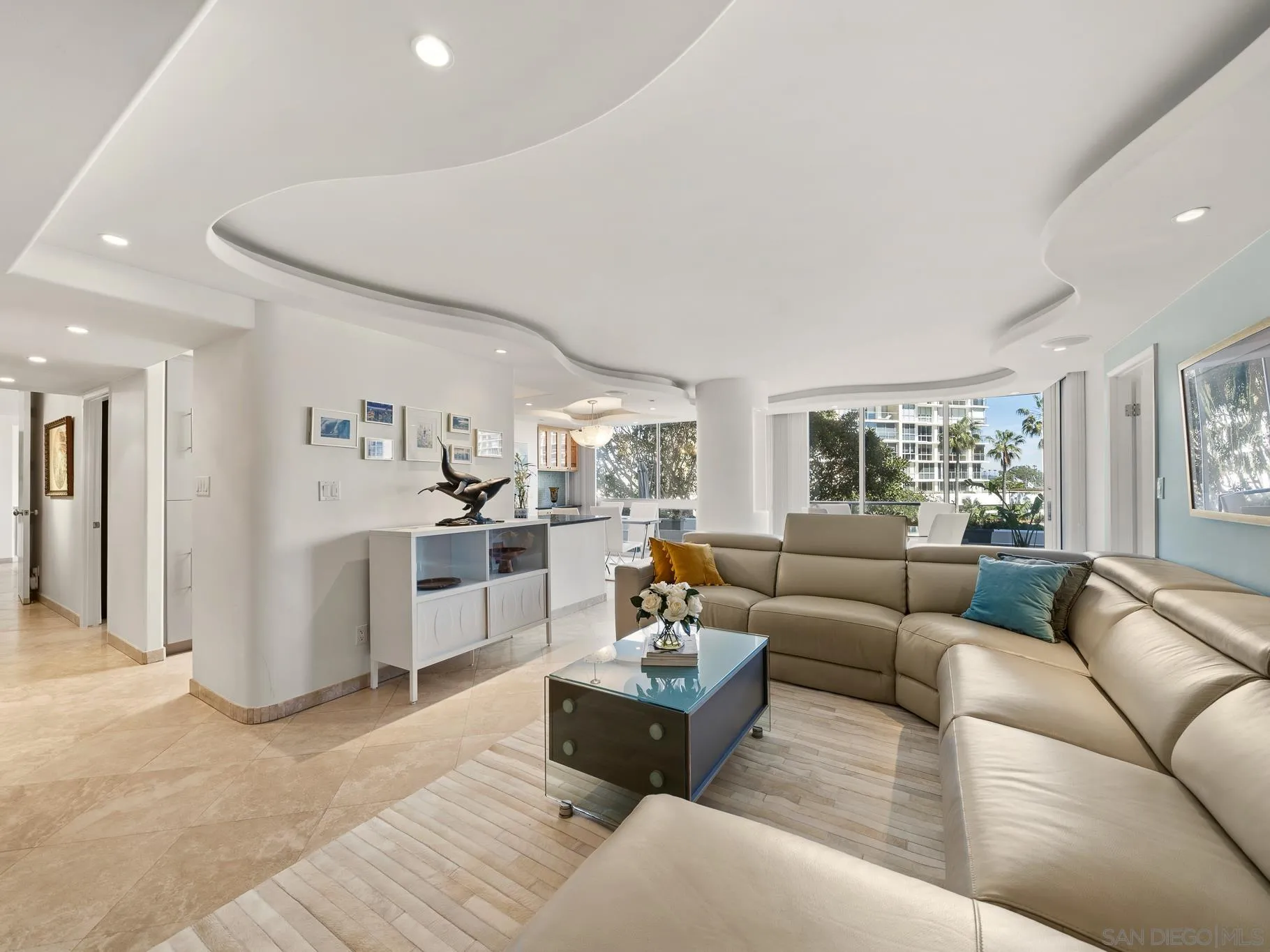 https://cdn.realtyfeed.com/cdn/127/260016882/29db8e2d1a578cf9547aaa6f10704cb2.webp