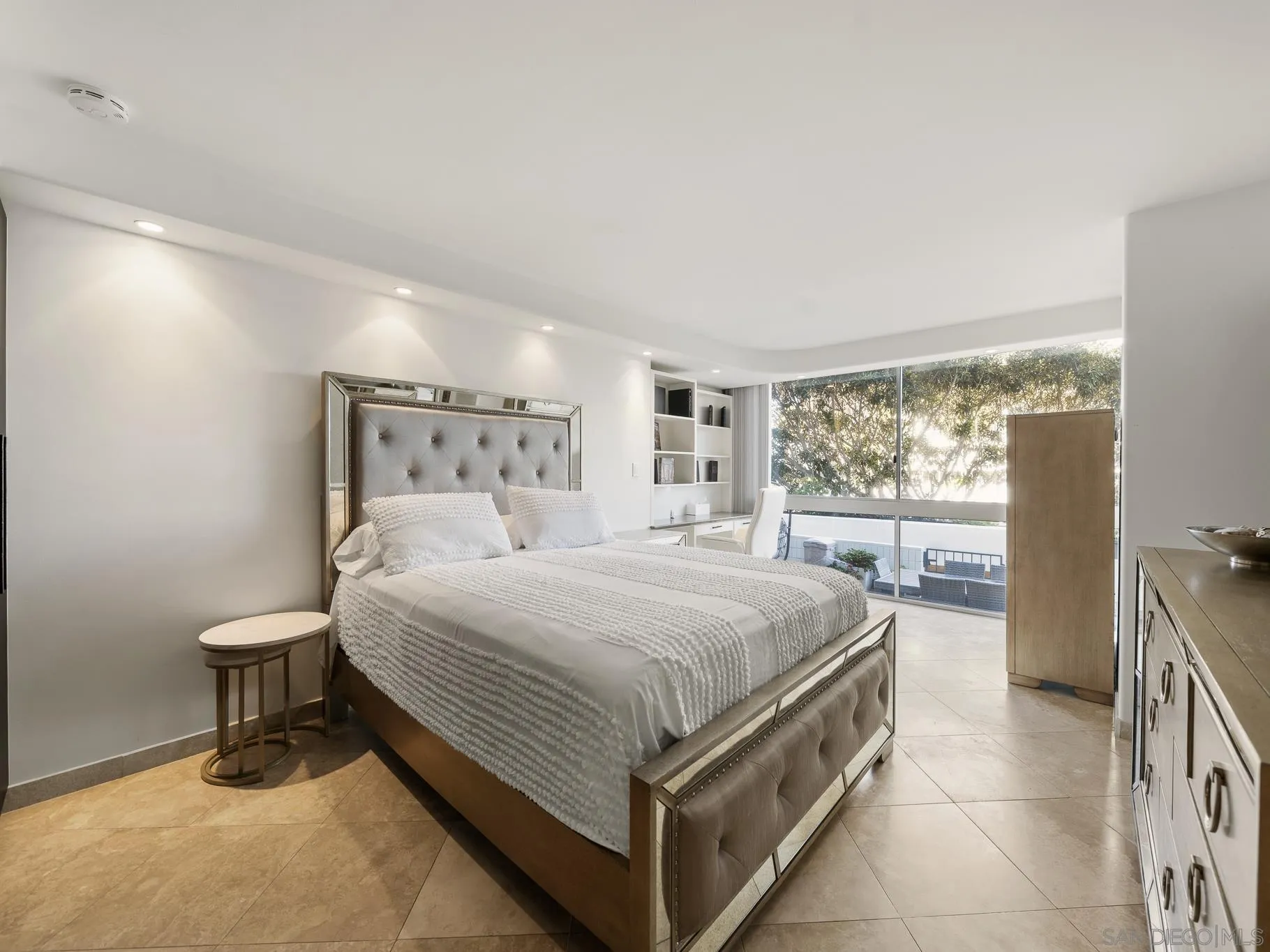 https://cdn.realtyfeed.com/cdn/127/260016882/3241c0c266dee64091df3da5f79ae2e2.webp