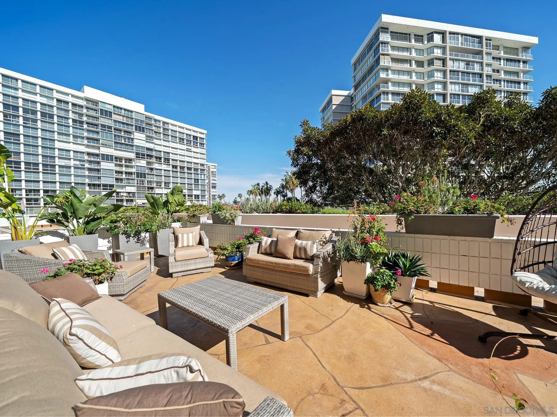 https://cdn.realtyfeed.com/cdn/127/260016882/6e51ef72f6e1bd7c63bcc9b4fcfaa30d.webp