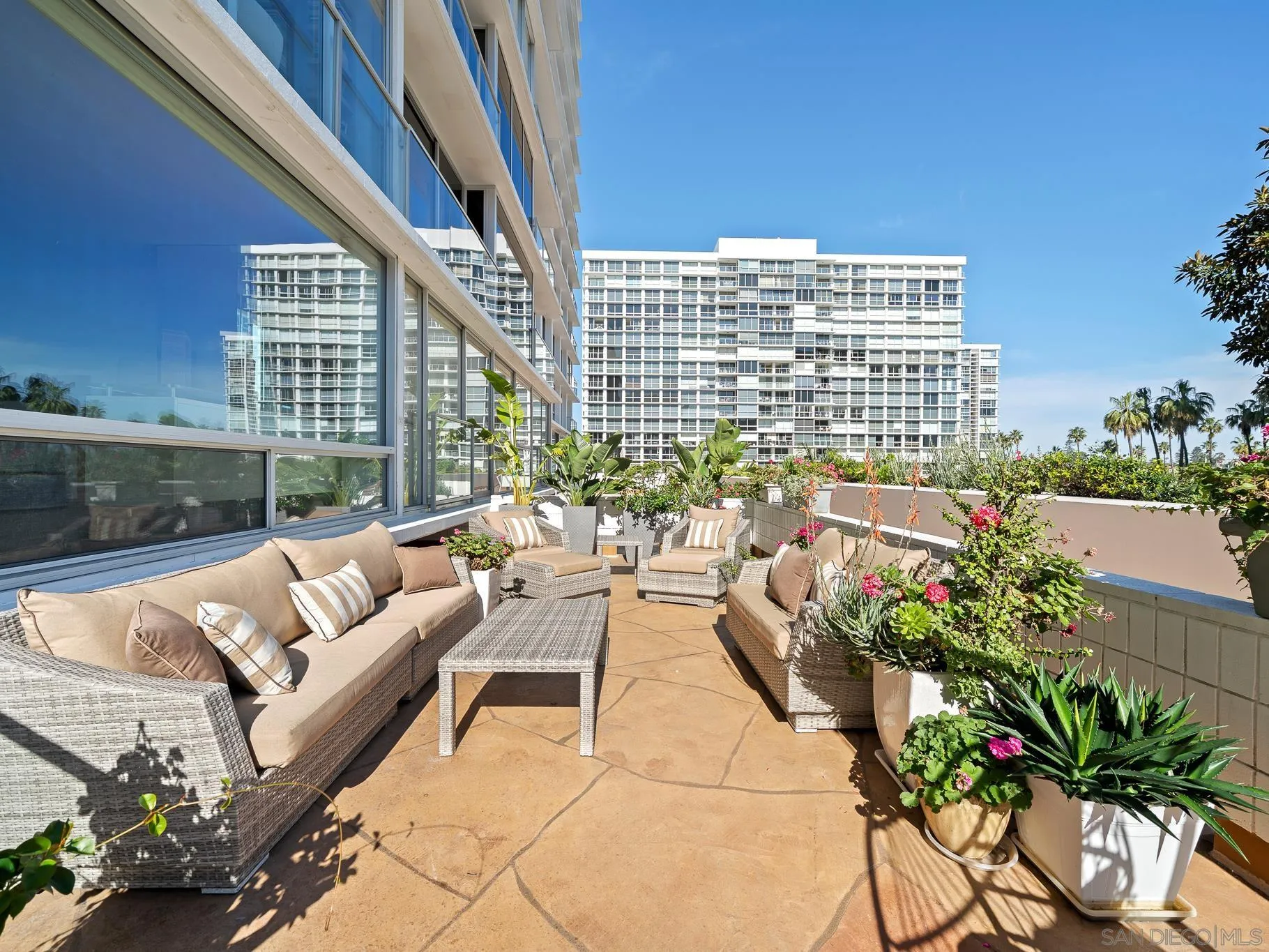 https://cdn.realtyfeed.com/cdn/127/260016882/7c411255eec1349933f0bfec740c804c.webp