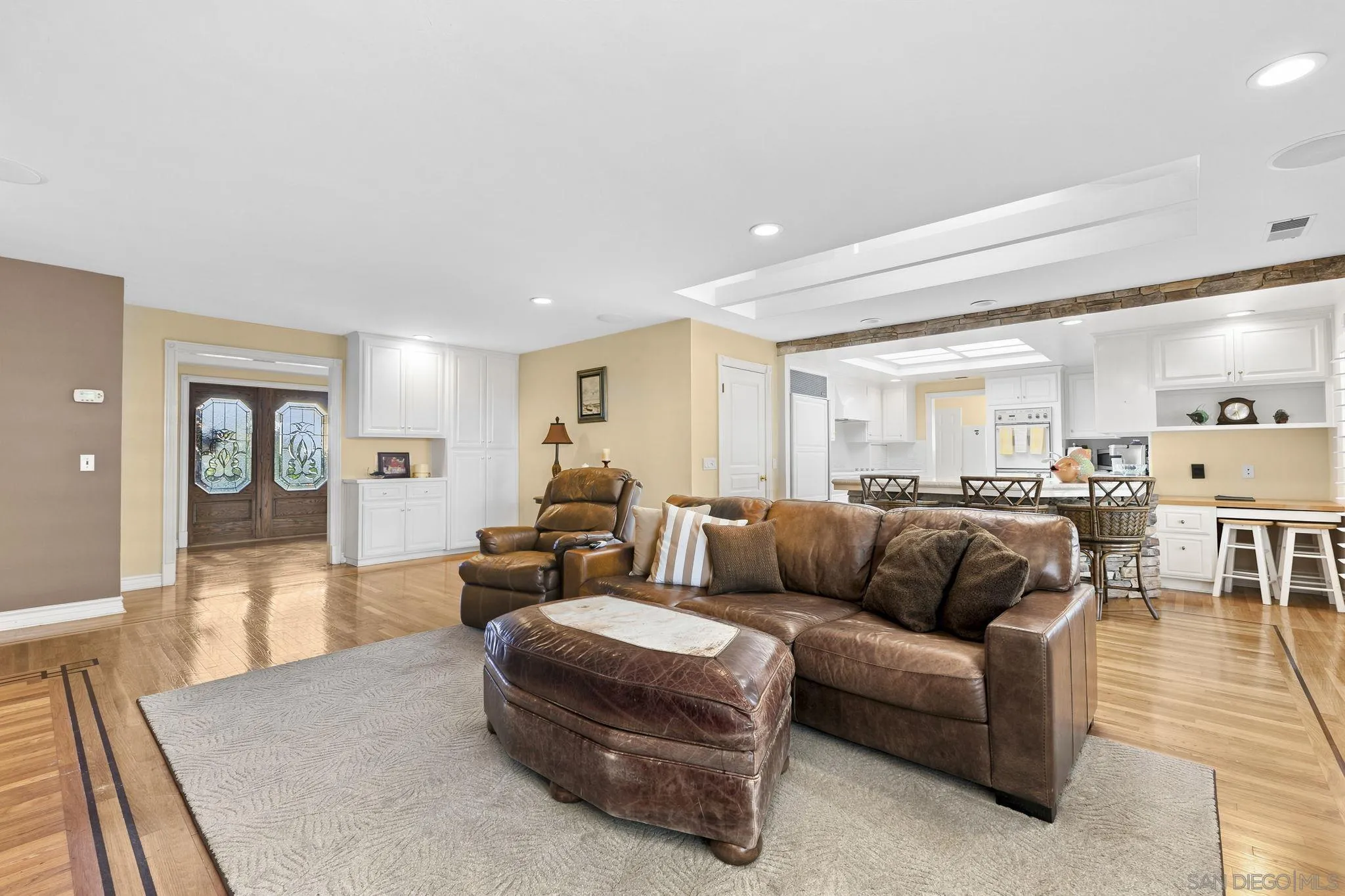https://cdn.realtyfeed.com/cdn/127/260016884/83748b665e02f0b48f13a7c104869178.webp