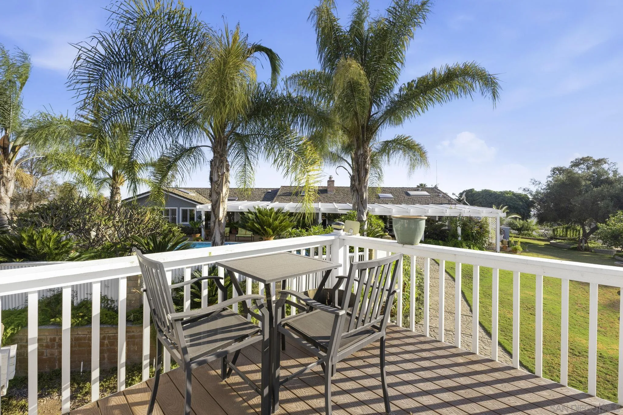 https://cdn.realtyfeed.com/cdn/127/260016884/86bcba605b0f9f1b7ba8fa4ce2344fb9.webp