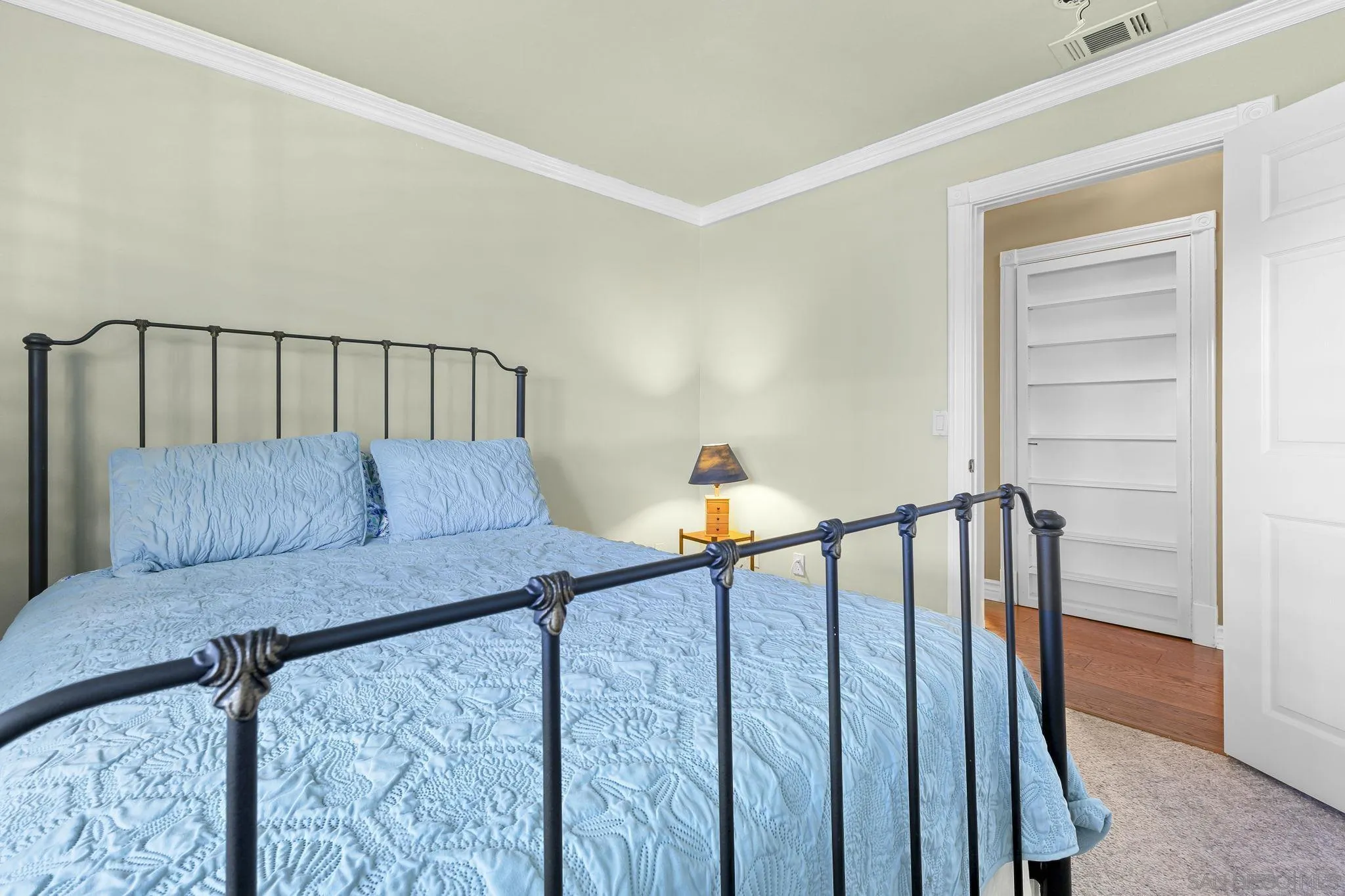 https://cdn.realtyfeed.com/cdn/127/260016884/9d2a64038758d06bea6b483fbb176008.webp