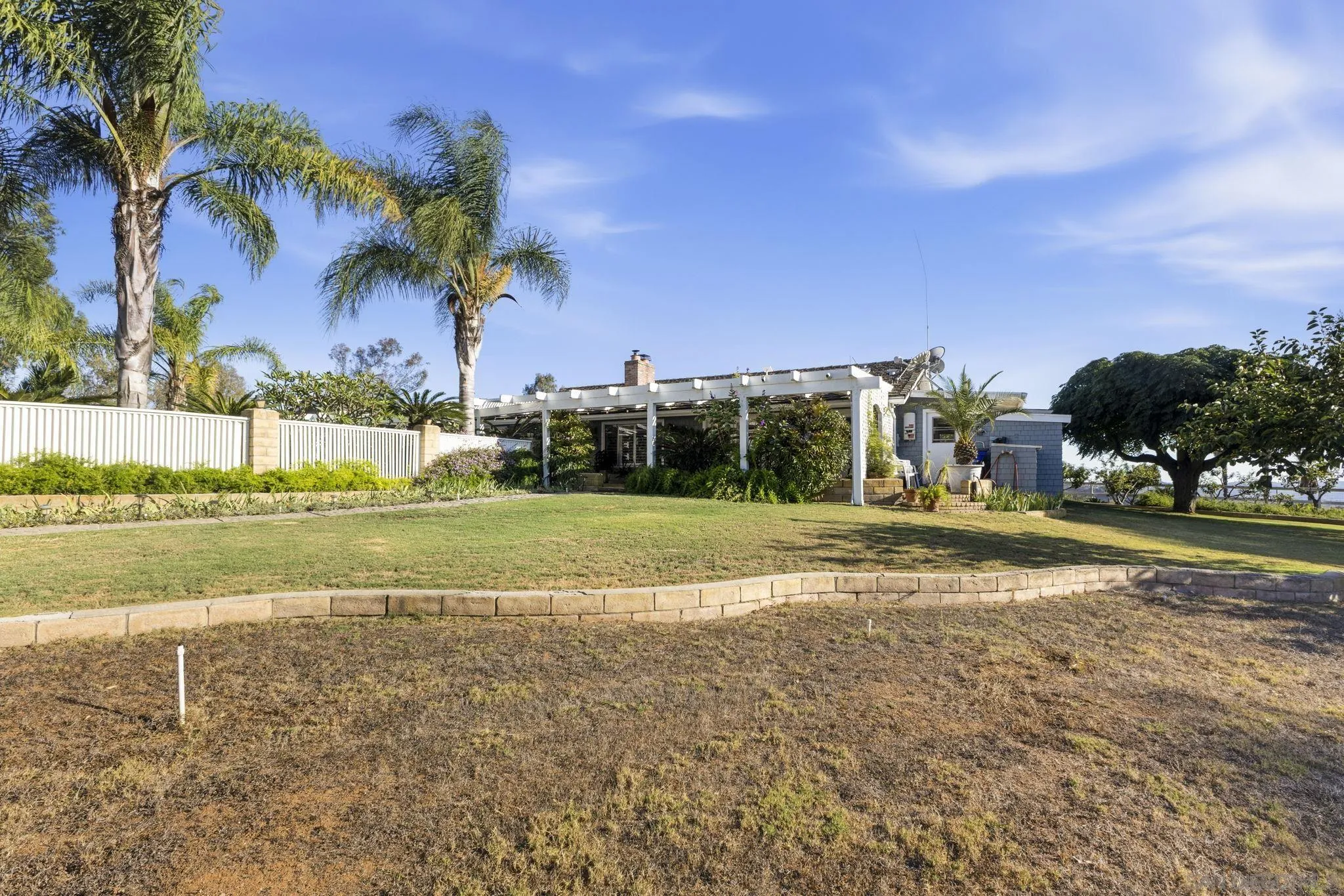 https://cdn.realtyfeed.com/cdn/127/260016884/b65095220a15ad0bdd6d7c9517328620.webp