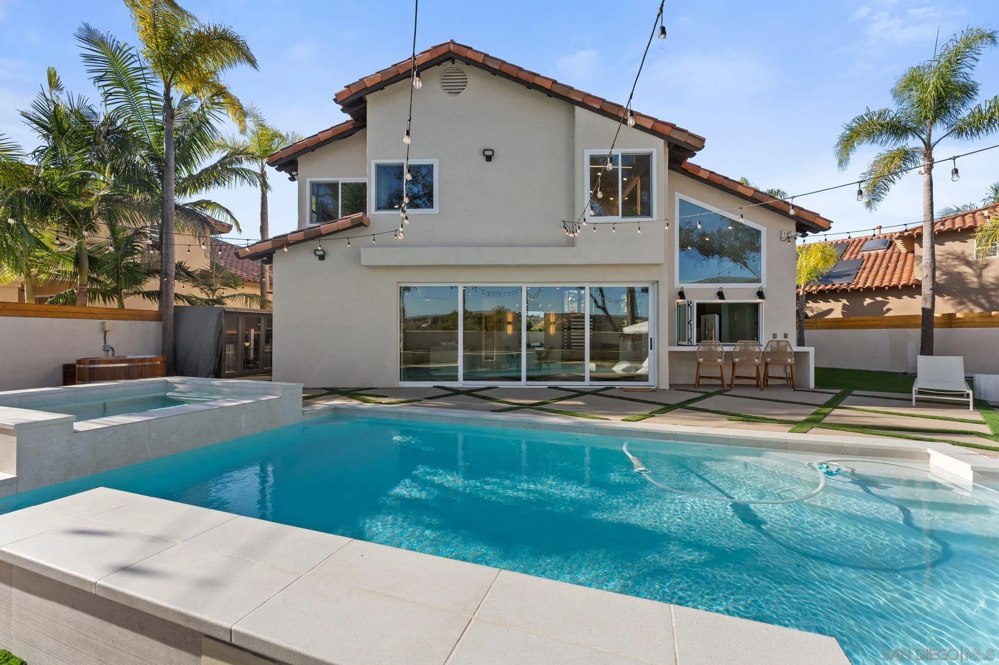 https://cdn.realtyfeed.com/cdn/127/260016888/01959418378f86d143e32f4fbc9986b0.webp