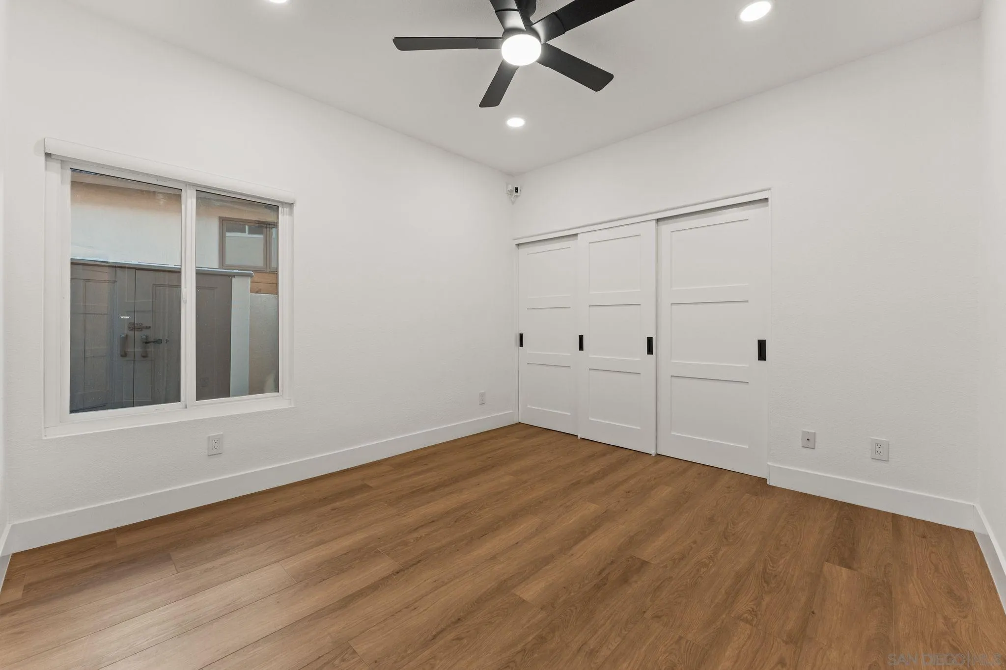 https://cdn.realtyfeed.com/cdn/127/260016888/135e1243e14ca1f8113f1c3270359d96.webp
