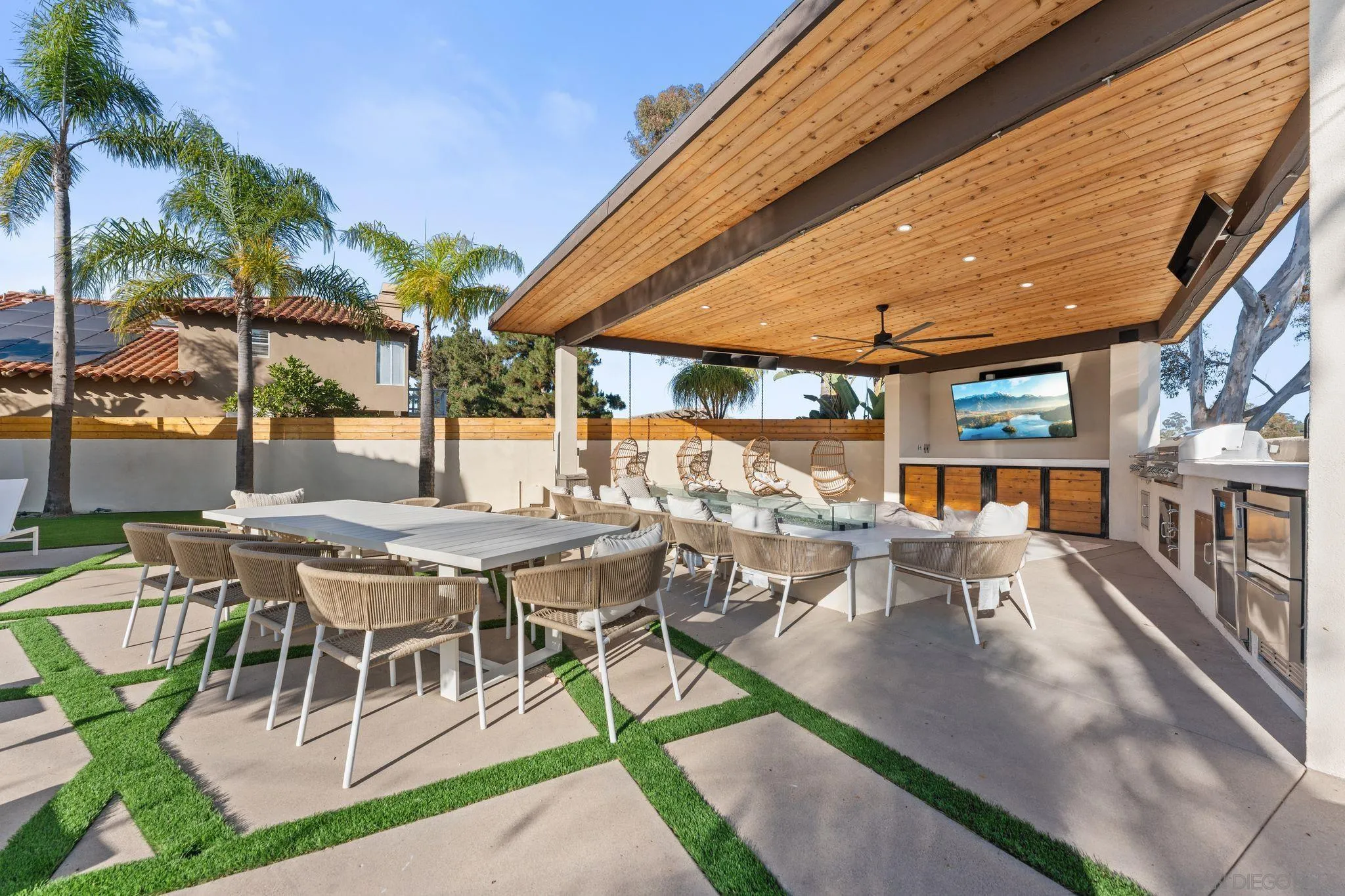 https://cdn.realtyfeed.com/cdn/127/260016888/5159d2e9ec3e33af64a22b6162f3c3dc.webp