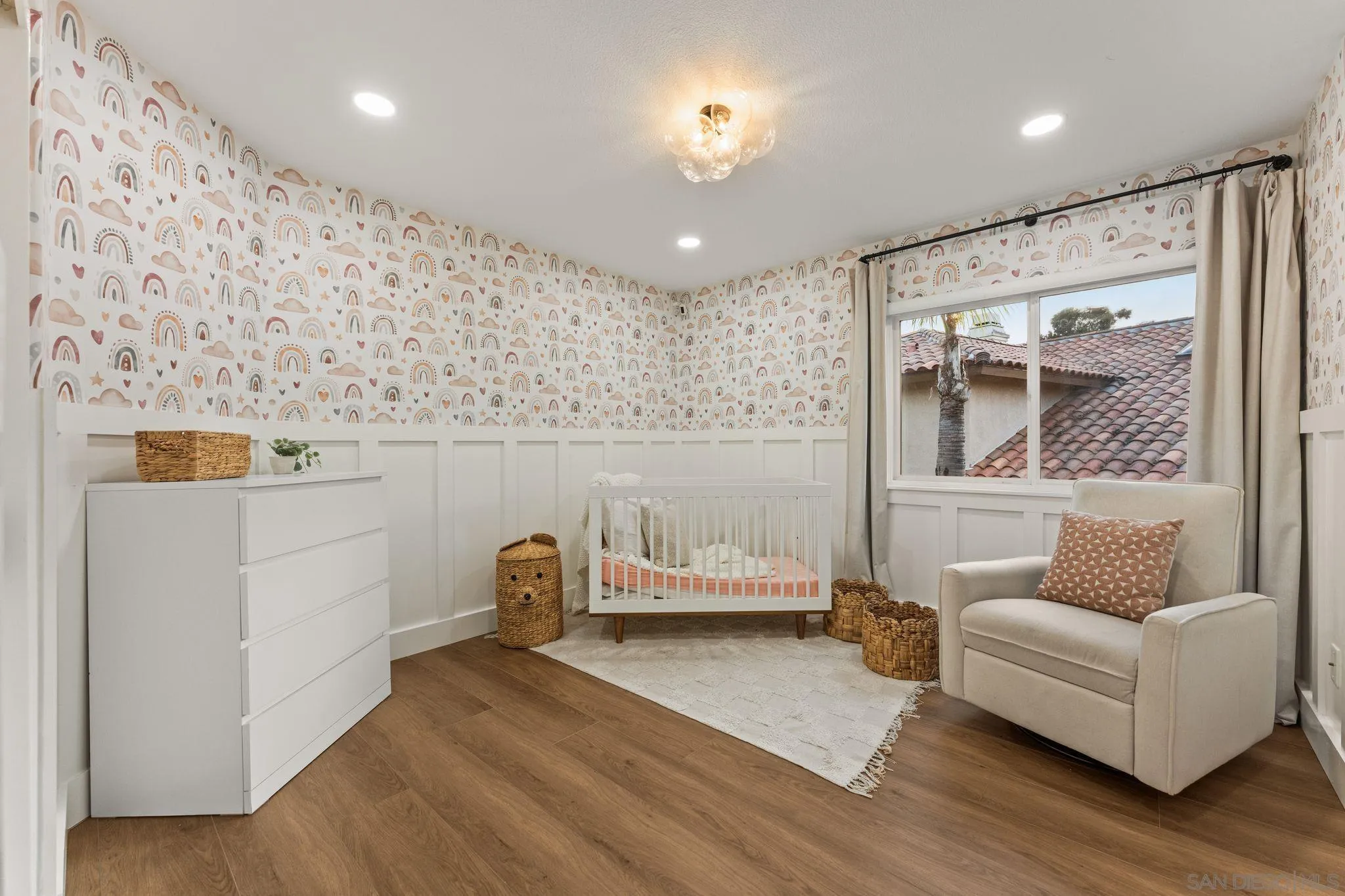 https://cdn.realtyfeed.com/cdn/127/260016888/5c2182d6e28a0f7318bcf808f423b8b3.webp