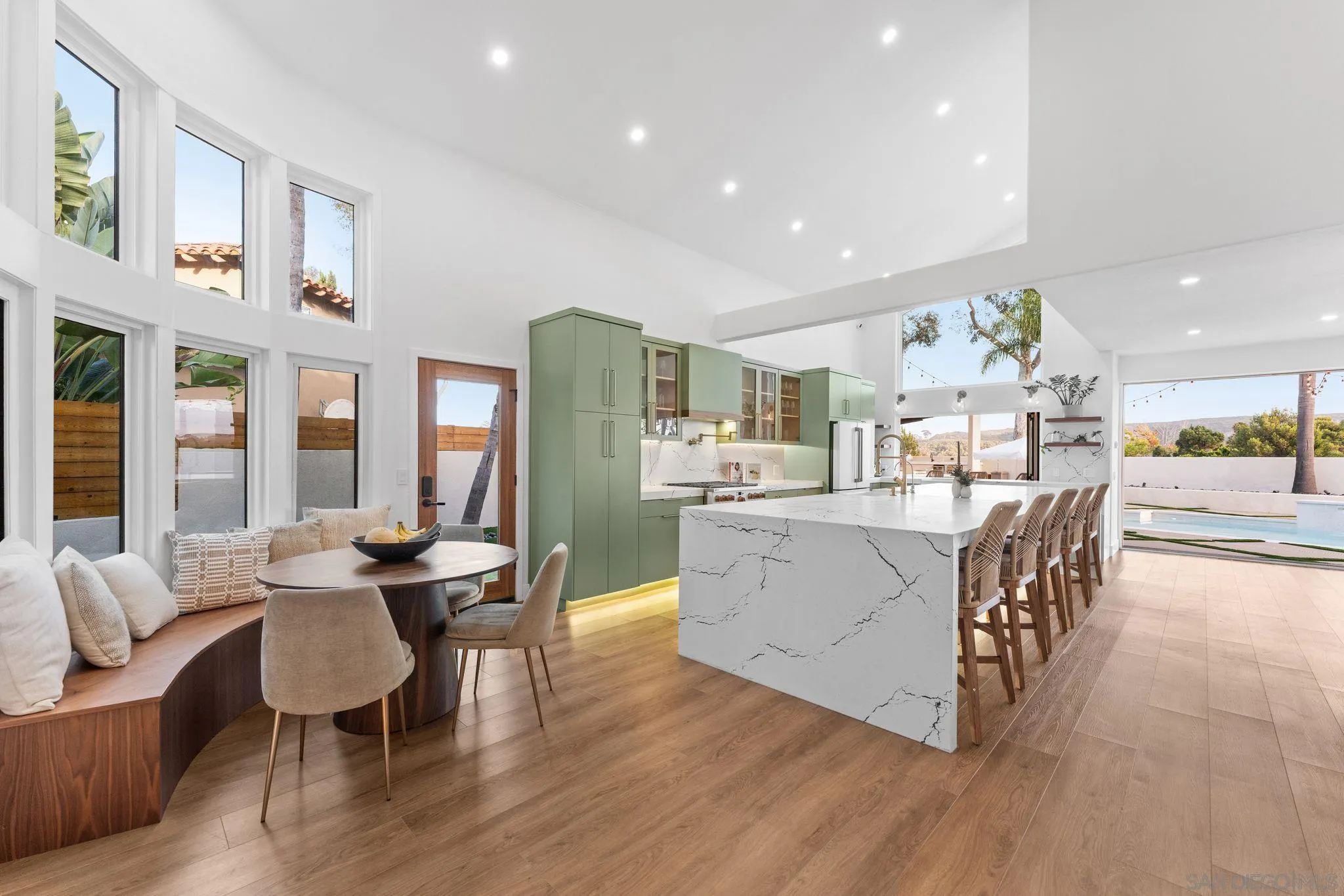 https://cdn.realtyfeed.com/cdn/127/260016888/601e533202f4c3275a972dc326285e4f.webp