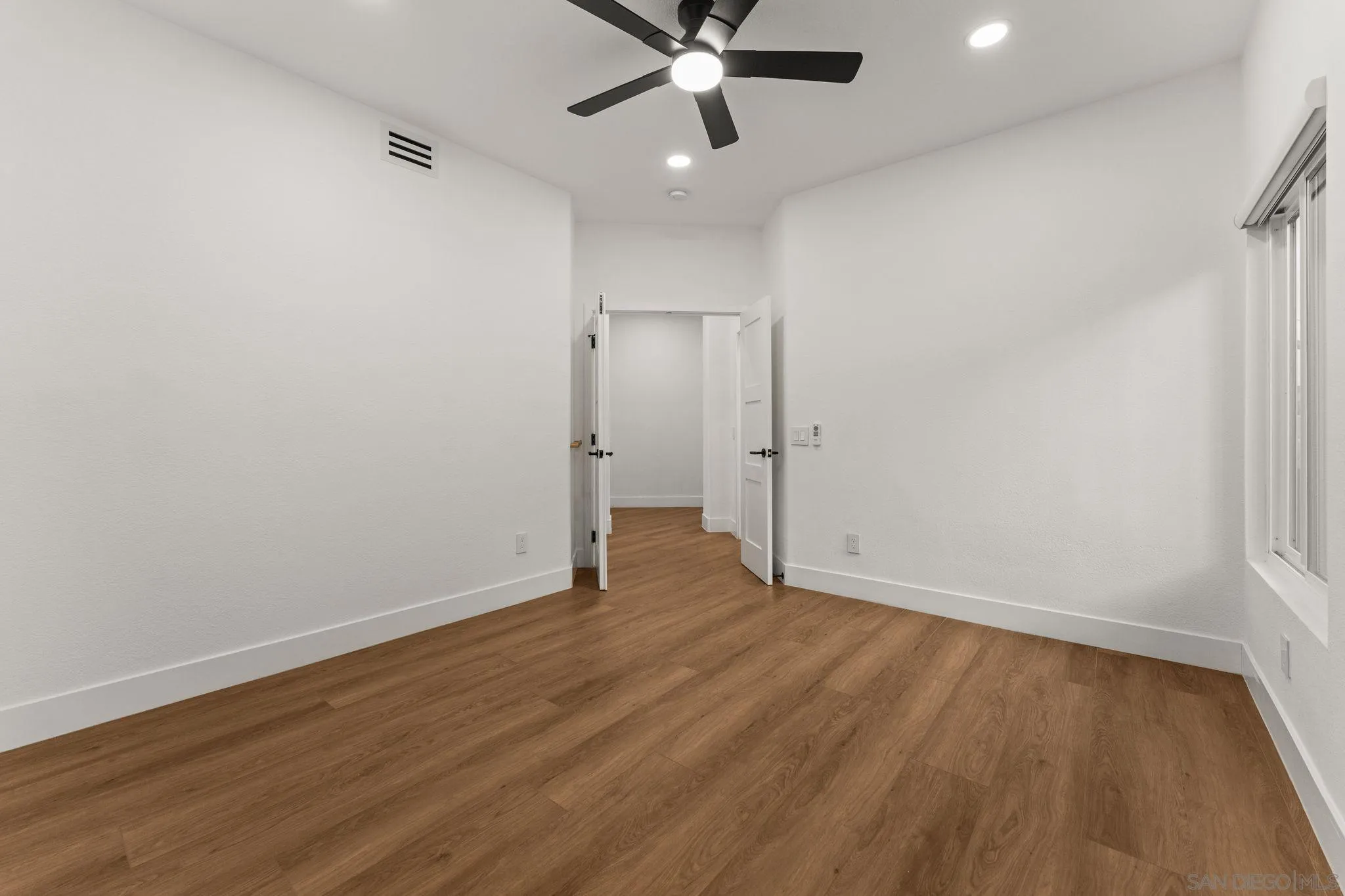 https://cdn.realtyfeed.com/cdn/127/260016888/719e3e8b4b93dd79d254bac567e6253f.webp
