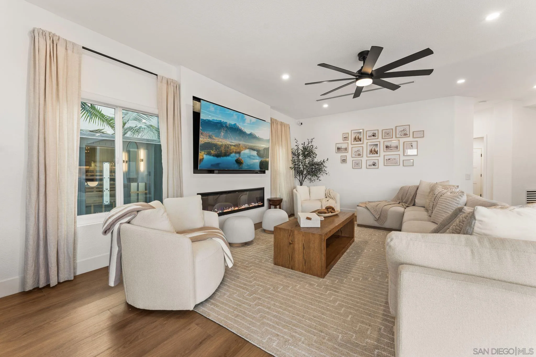 https://cdn.realtyfeed.com/cdn/127/260016888/9dd42696a4b69804f4bd90c57ee9dde5.webp