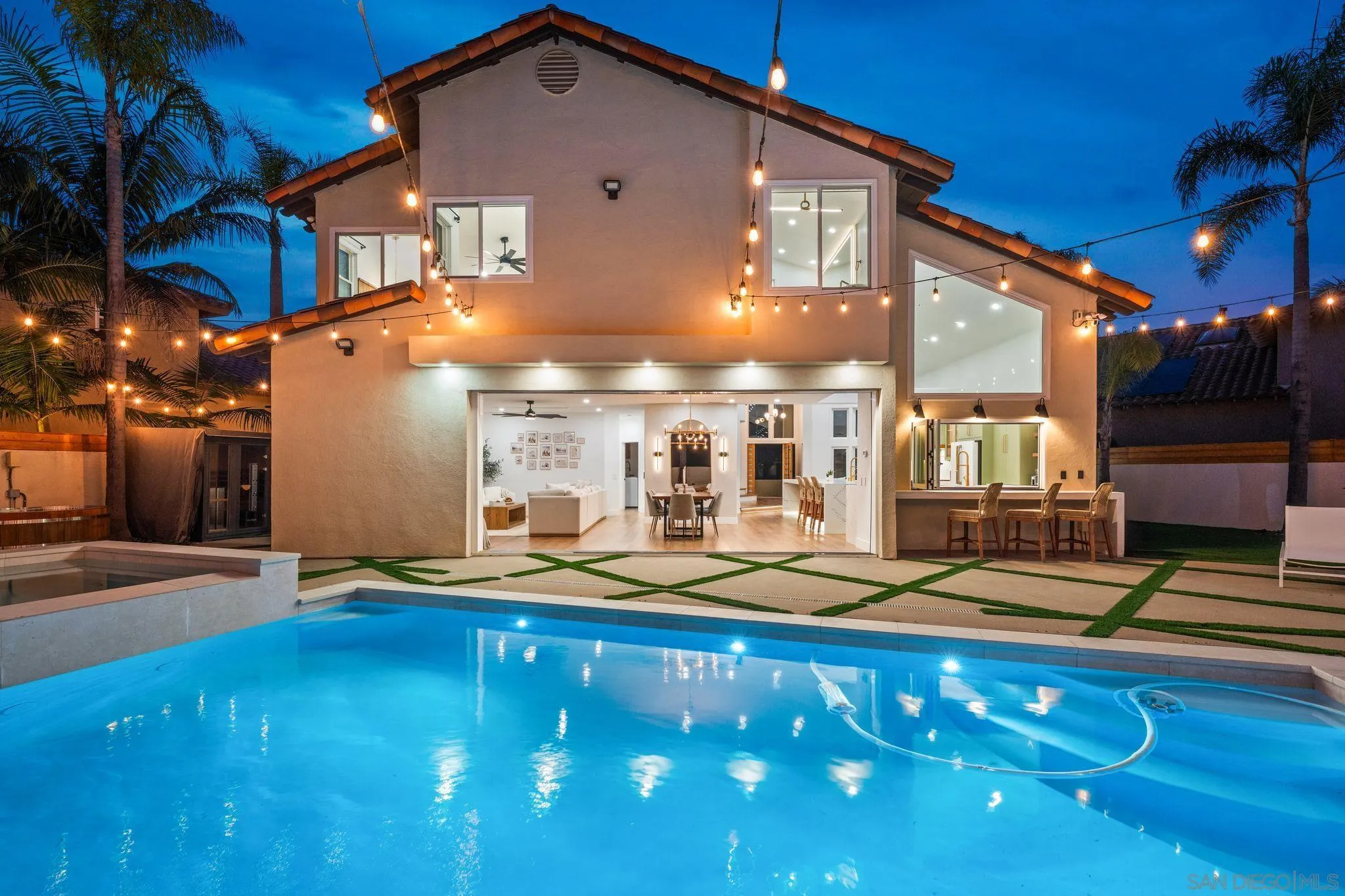 https://cdn.realtyfeed.com/cdn/127/260016888/d37d2bb132965e6c31698f032fd2c328.webp