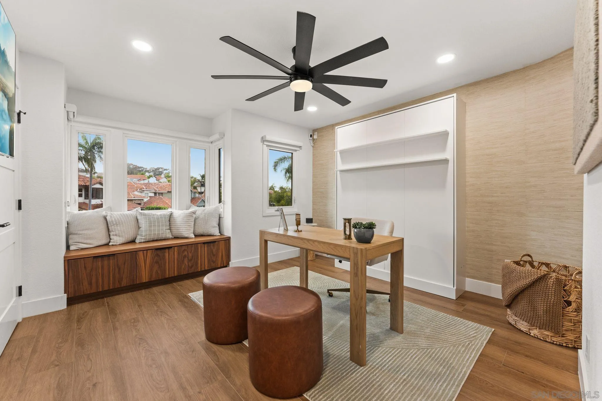 https://cdn.realtyfeed.com/cdn/127/260016888/e70d9456328558cf5f2d851953f24325.webp