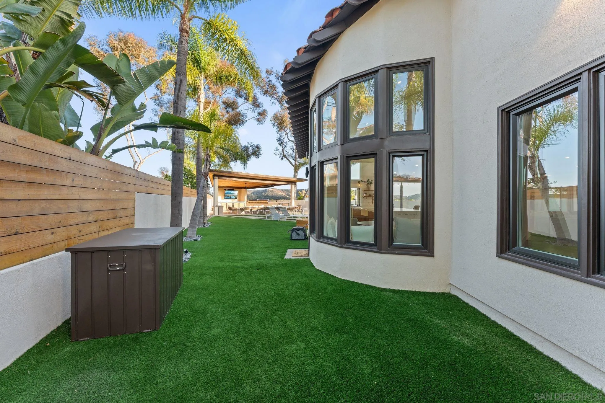 https://cdn.realtyfeed.com/cdn/127/260016888/f2b094980b0eb0b2ab9053ff39f7d4bf.webp