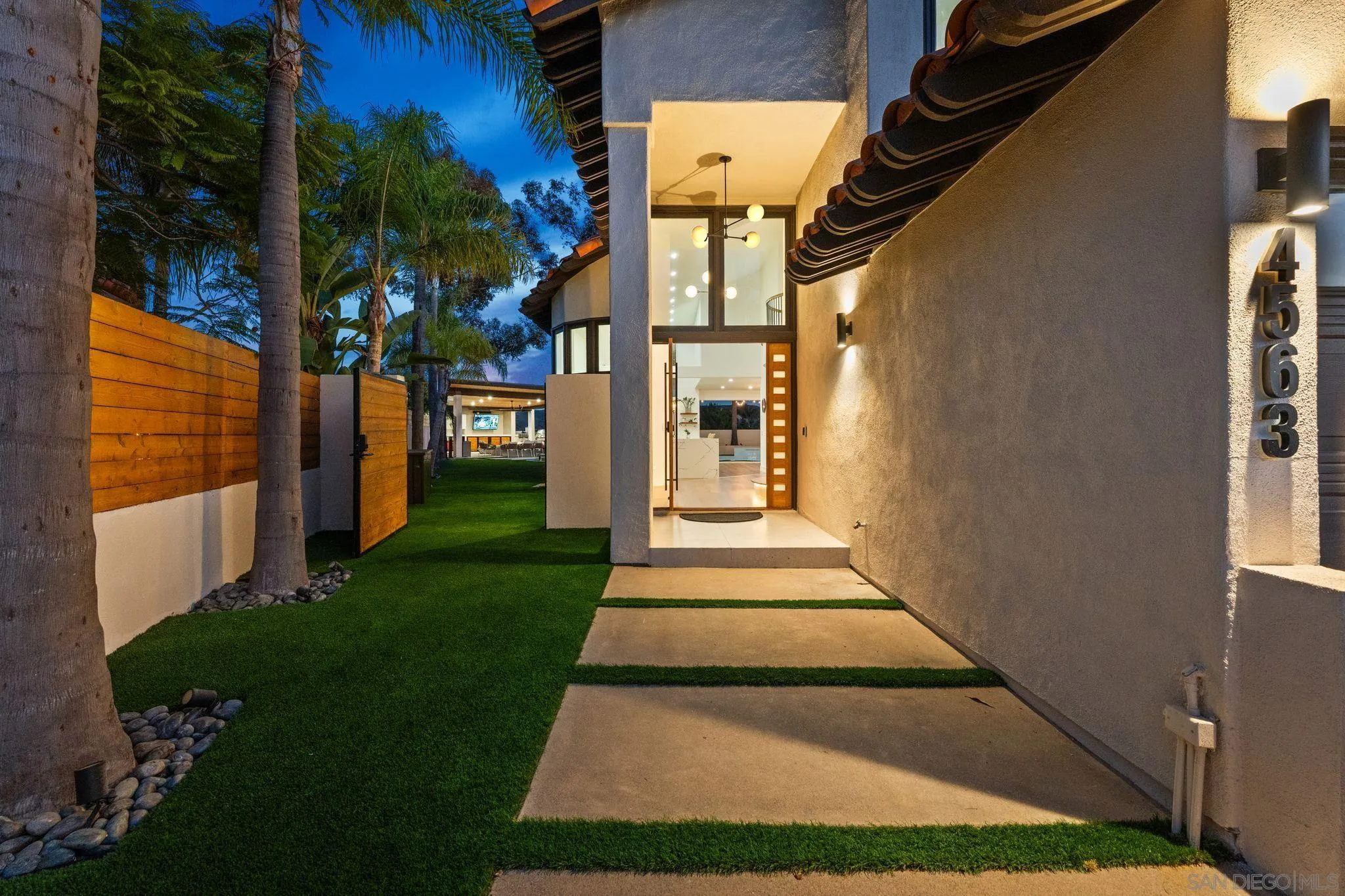 https://cdn.realtyfeed.com/cdn/127/260016888/f6b9714f495aa2c93bd5d462a10f77dc.webp