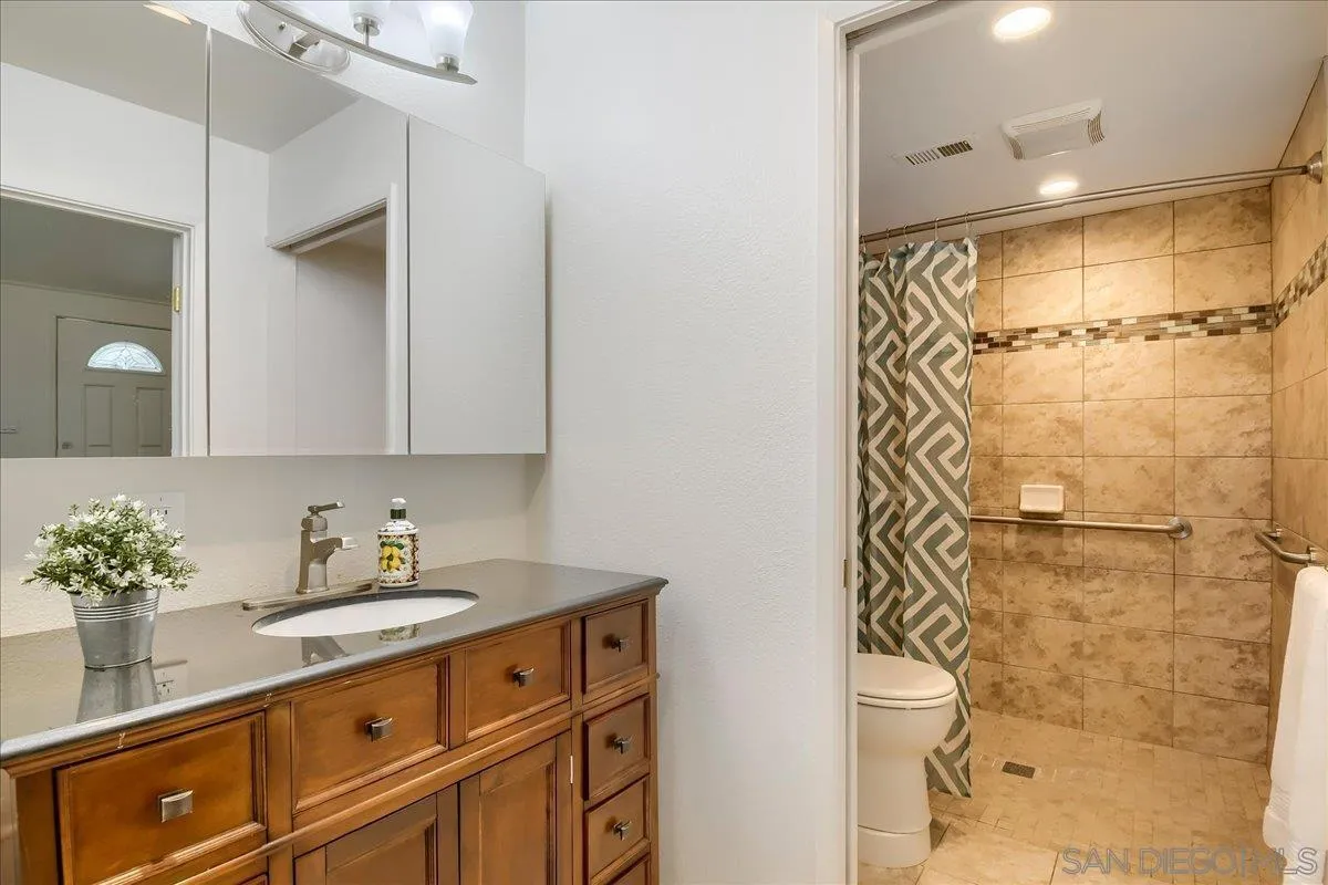 https://cdn.realtyfeed.com/cdn/127/260016892/307b3093a4e8586f4af18a70cc3a2a58.webp