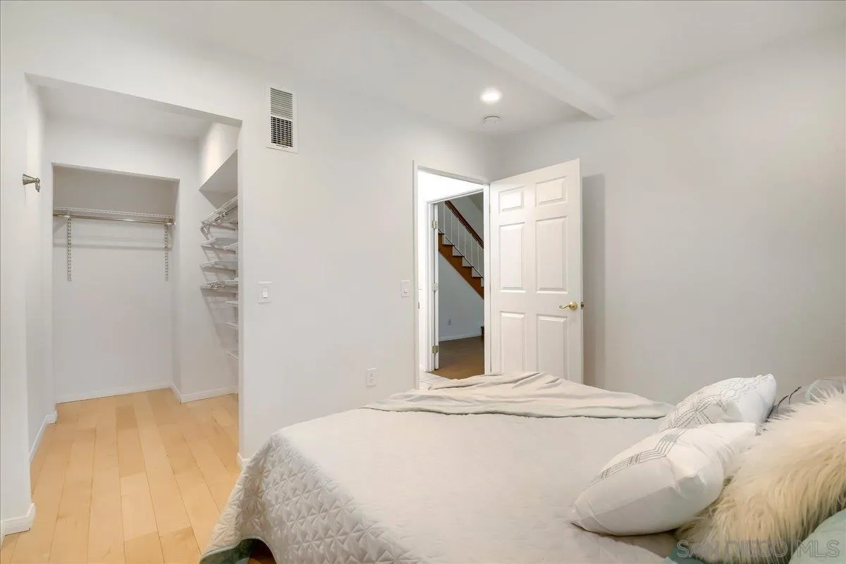 https://cdn.realtyfeed.com/cdn/127/260016892/5c4702e87562f4edba3b8aca1f986326.webp