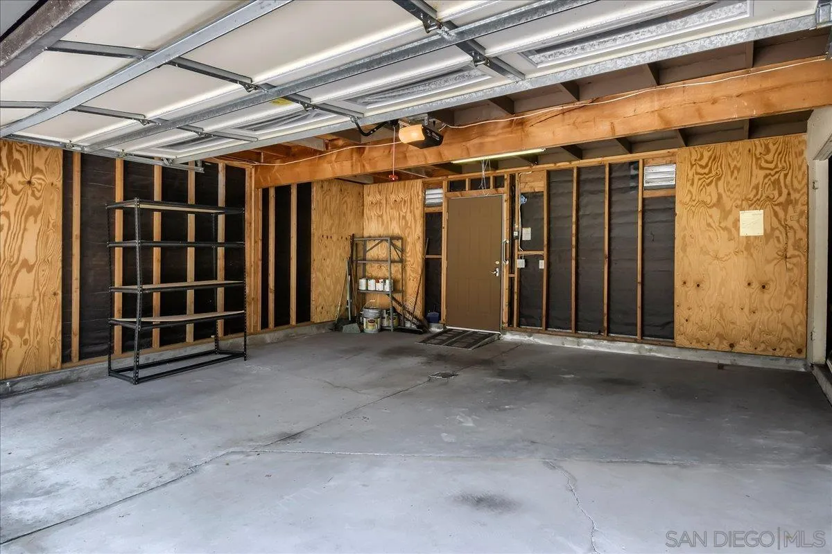 https://cdn.realtyfeed.com/cdn/127/260016892/5d78f3a5bcc2561943111e8bddcb2c88.webp
