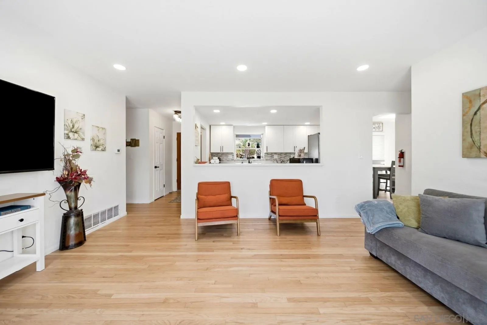 https://cdn.realtyfeed.com/cdn/127/260016894/2e52ab1979a375fc9e8b25e213310b6c.webp