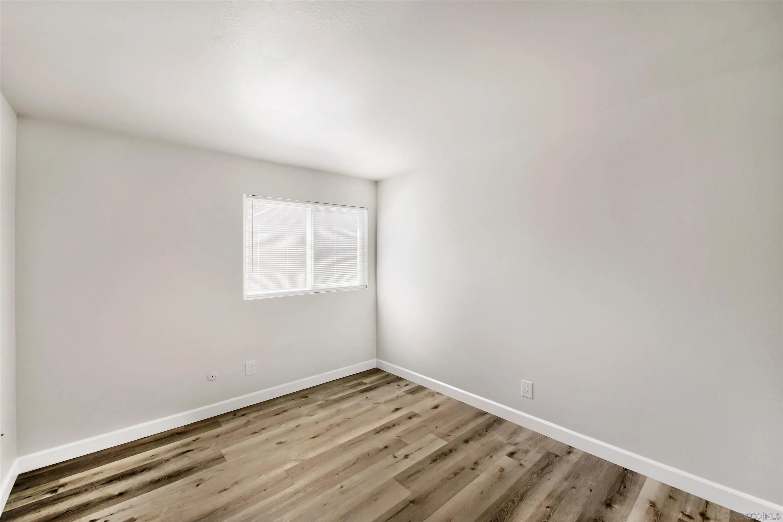 Photo #14: 260016895 Listing: Photo #14