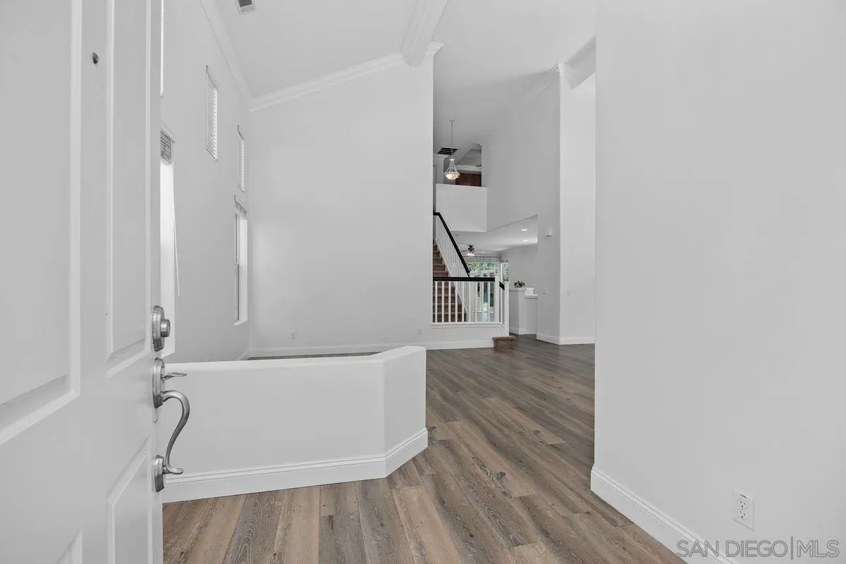 https://cdn.realtyfeed.com/cdn/127/260016901/1cb24f84b13799e0993afc3bafa8d40a.webp