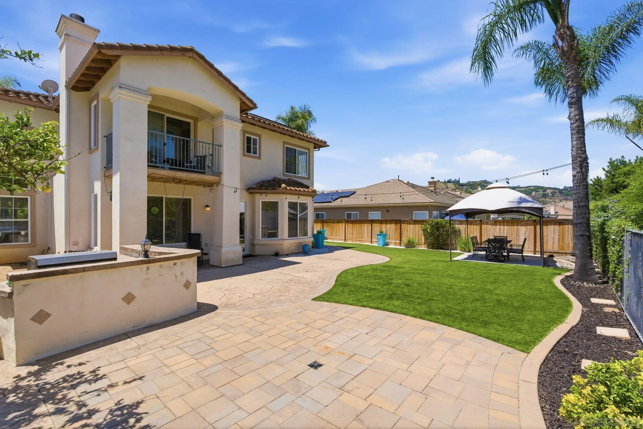 https://cdn.realtyfeed.com/cdn/127/260016903/45a739a038bad098a1dbe30b443bbf54.webp