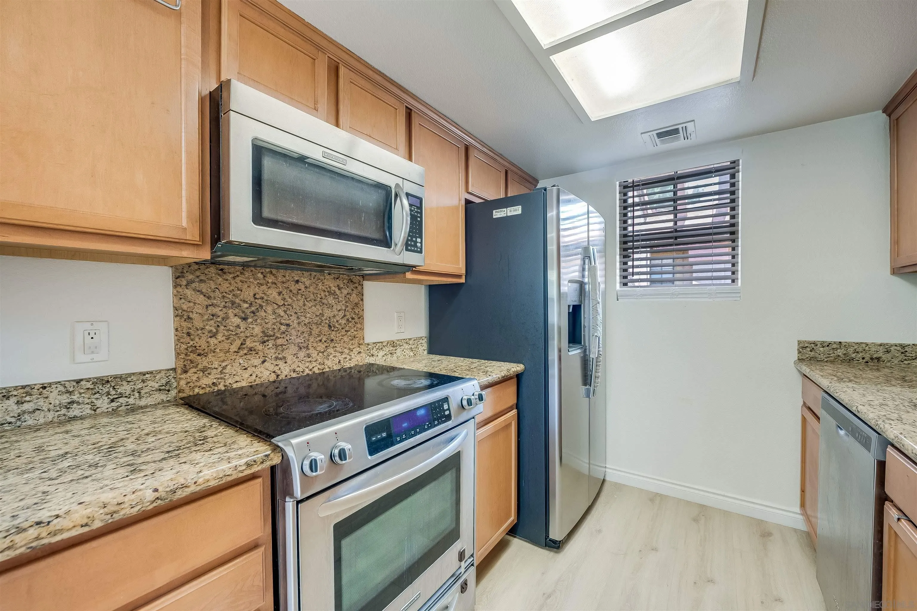 Photo #11: 260016913 Listing: Photo #11