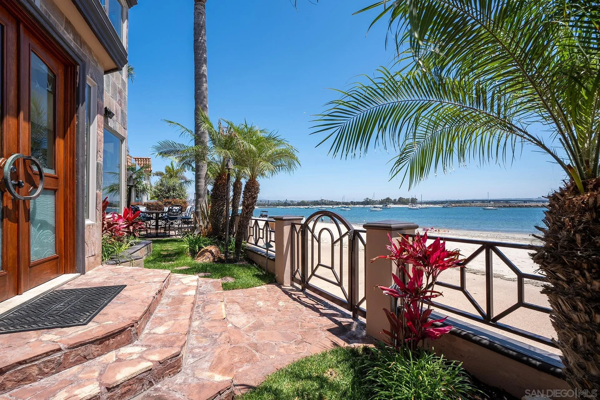 https://cdn.realtyfeed.com/cdn/127/260016916/2404491e8a6aaafc42c297b6d89d4ca6.webp