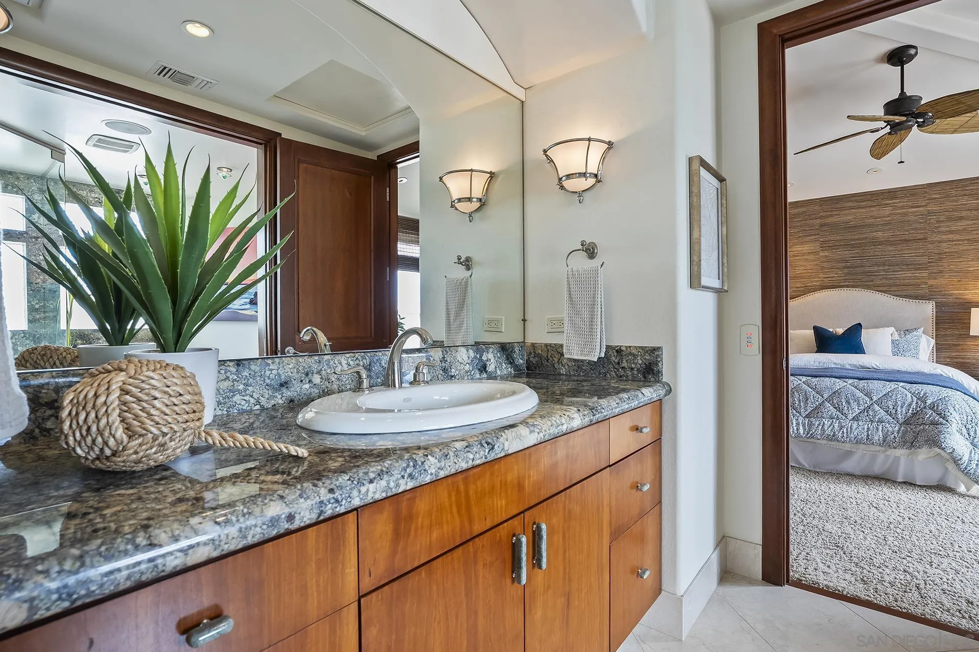 https://cdn.realtyfeed.com/cdn/127/260016916/5b9dfbae1a9c0868a9715aa6dcf4a791.webp
