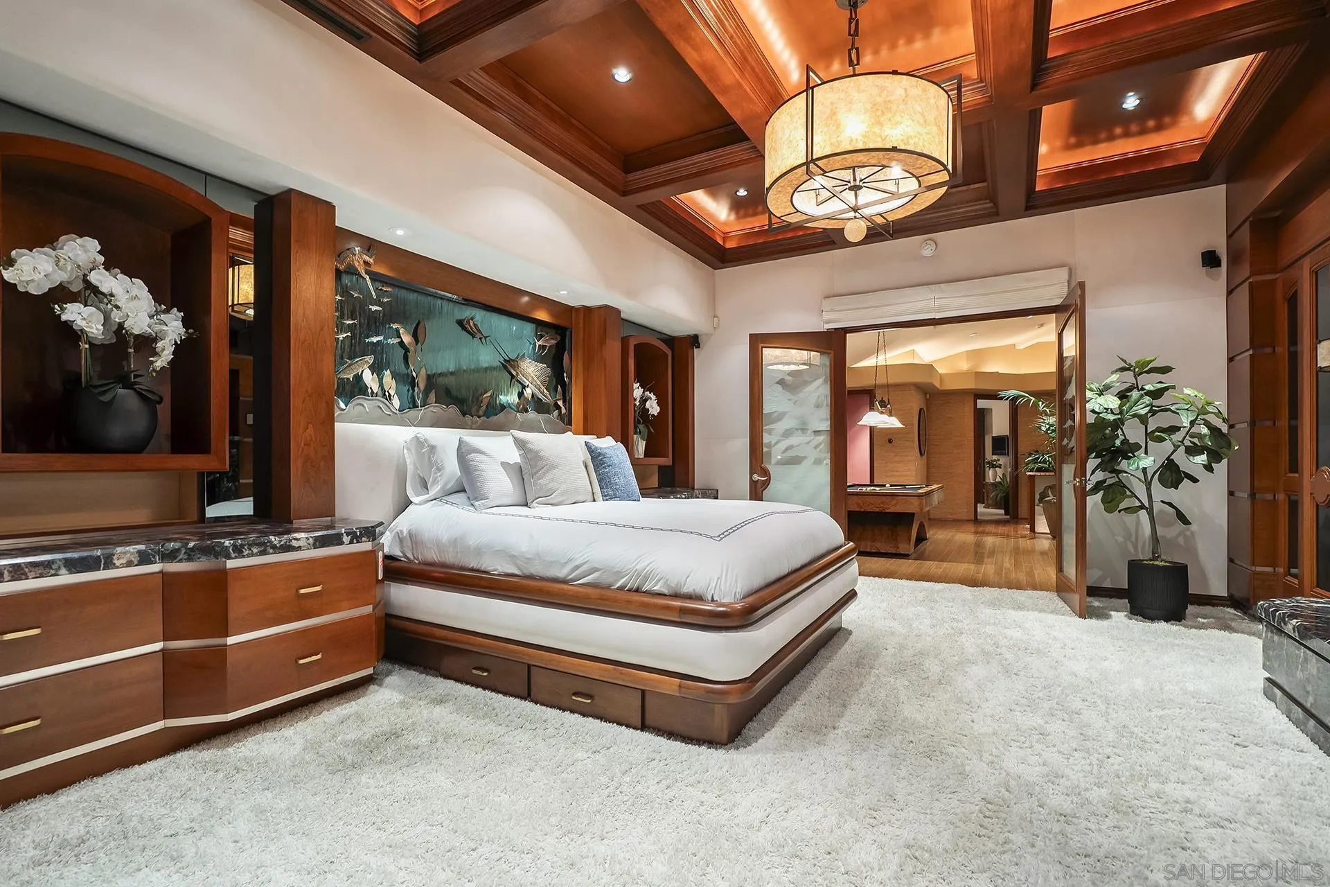https://cdn.realtyfeed.com/cdn/127/260016916/9c6631ba0e7a2d1e7a2ffe7281ce19f8.webp