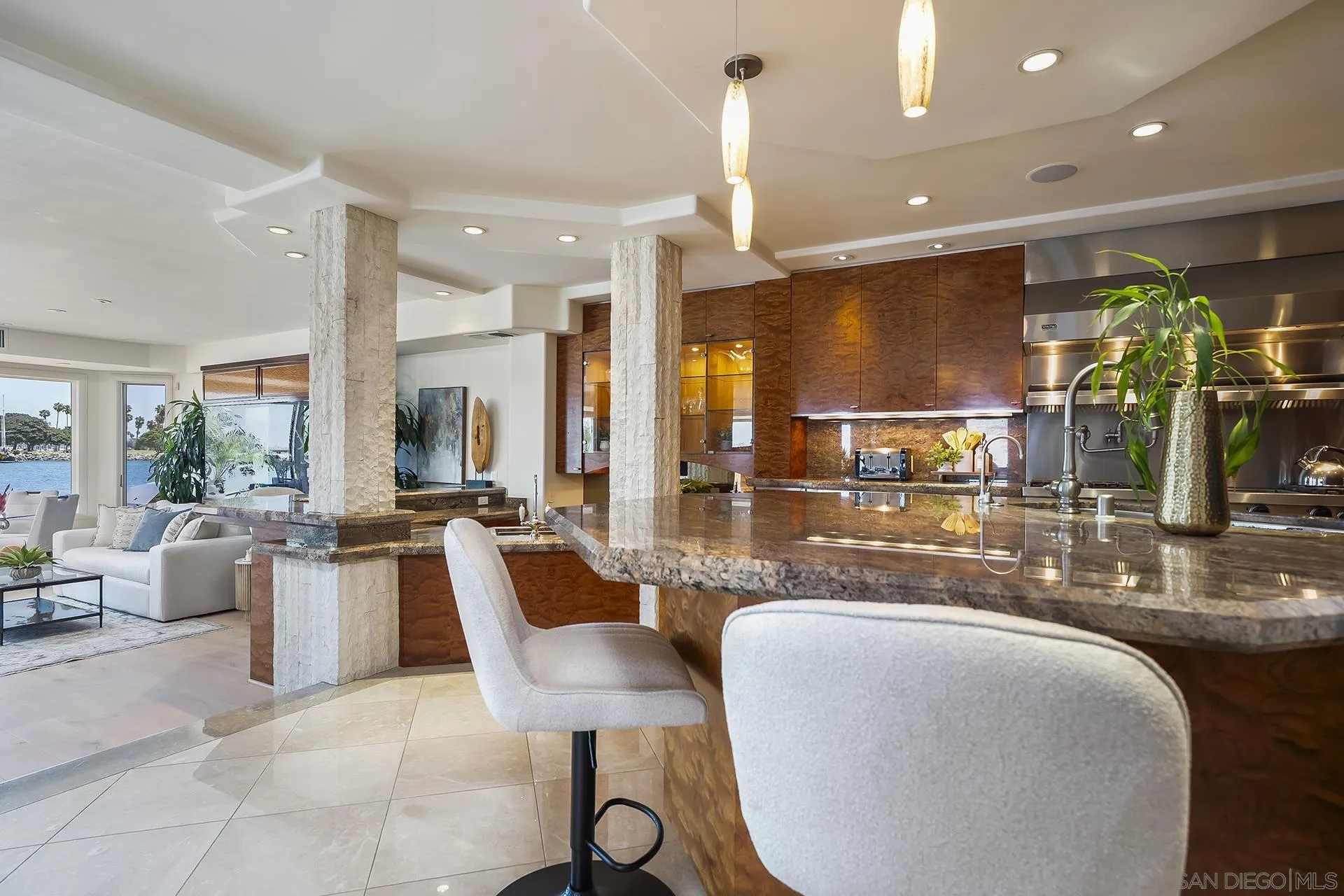 https://cdn.realtyfeed.com/cdn/127/260016916/c6ddc8d15f57d3dc1532ba4db9f0f88f.webp