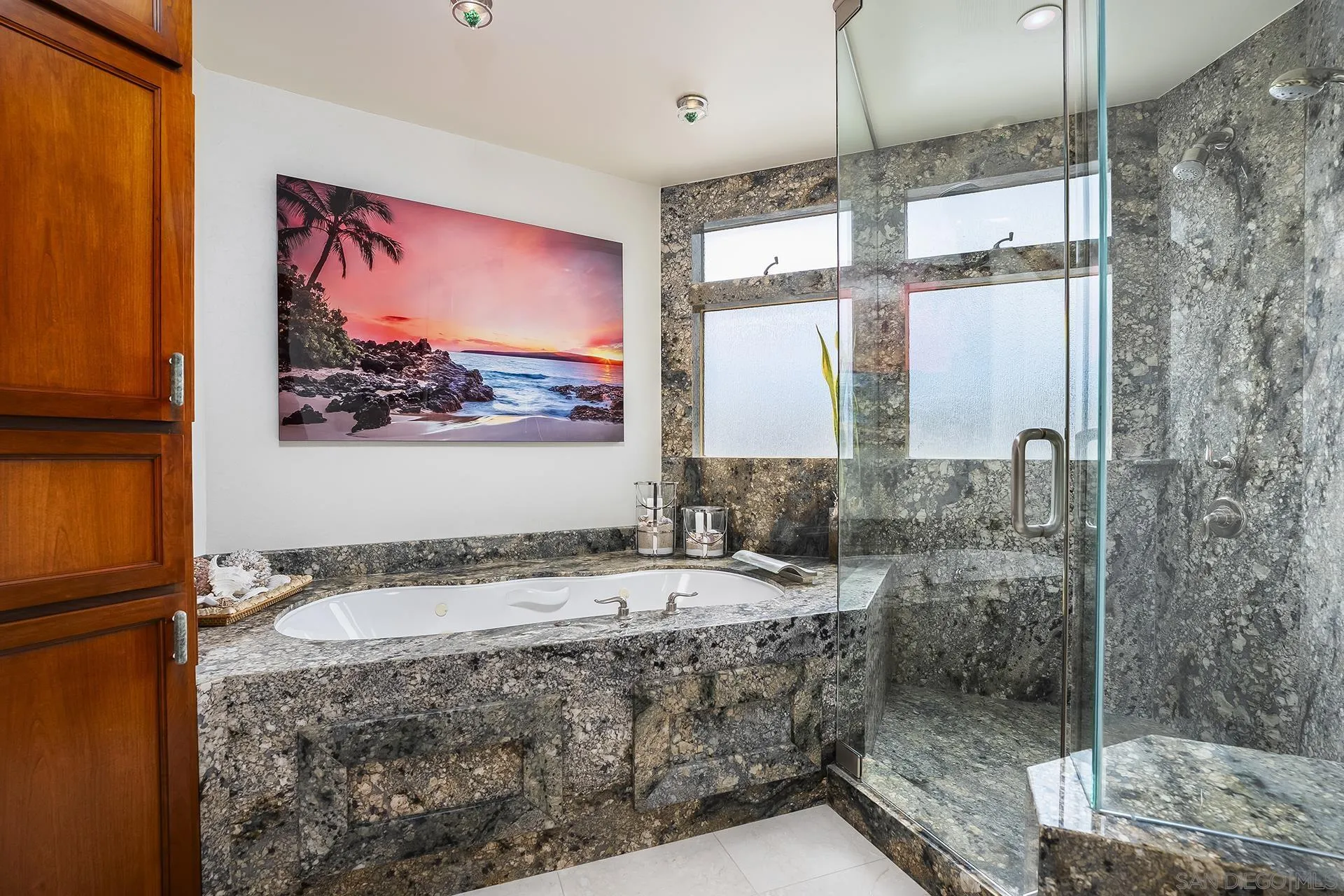 https://cdn.realtyfeed.com/cdn/127/260016916/de84d6a5ebe031baa2b2c9f57acce652.webp