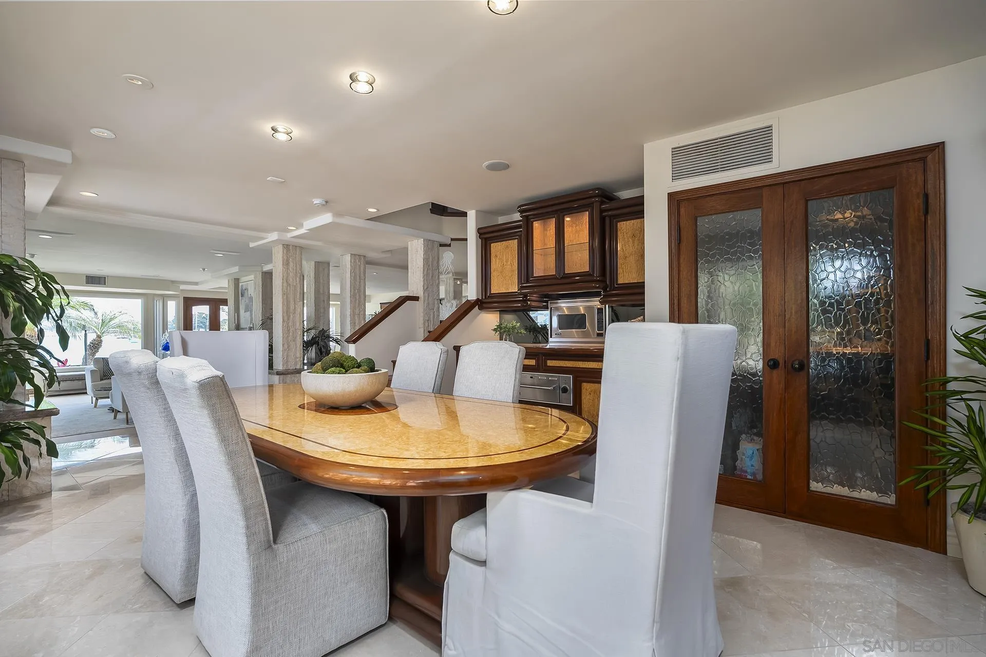 https://cdn.realtyfeed.com/cdn/127/260016916/e7bdee8602406729d474559d9dd0d7f1.webp