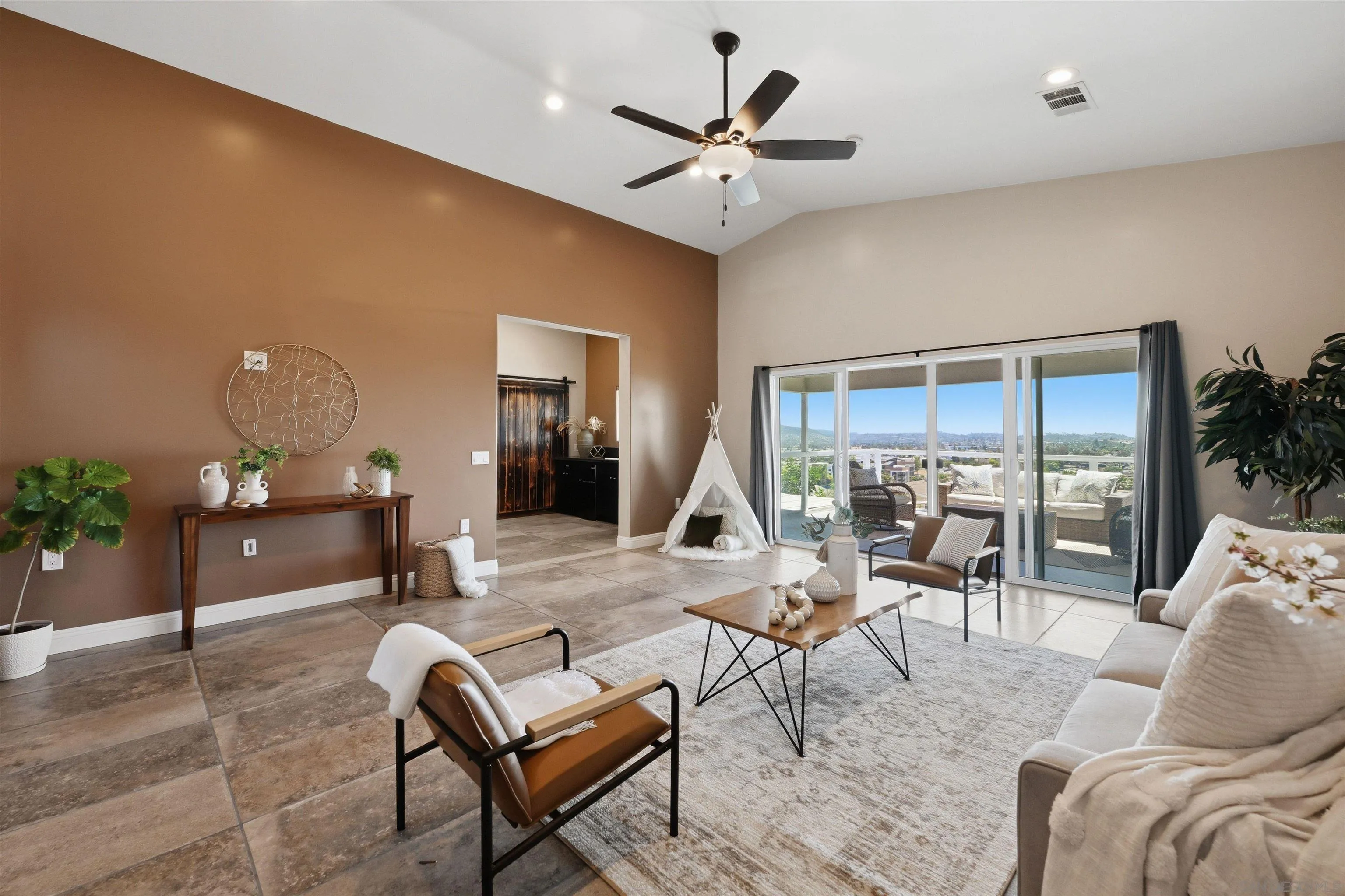 https://cdn.realtyfeed.com/cdn/127/260016925/2851fbce65929b241e0cea83718b71f2.webp