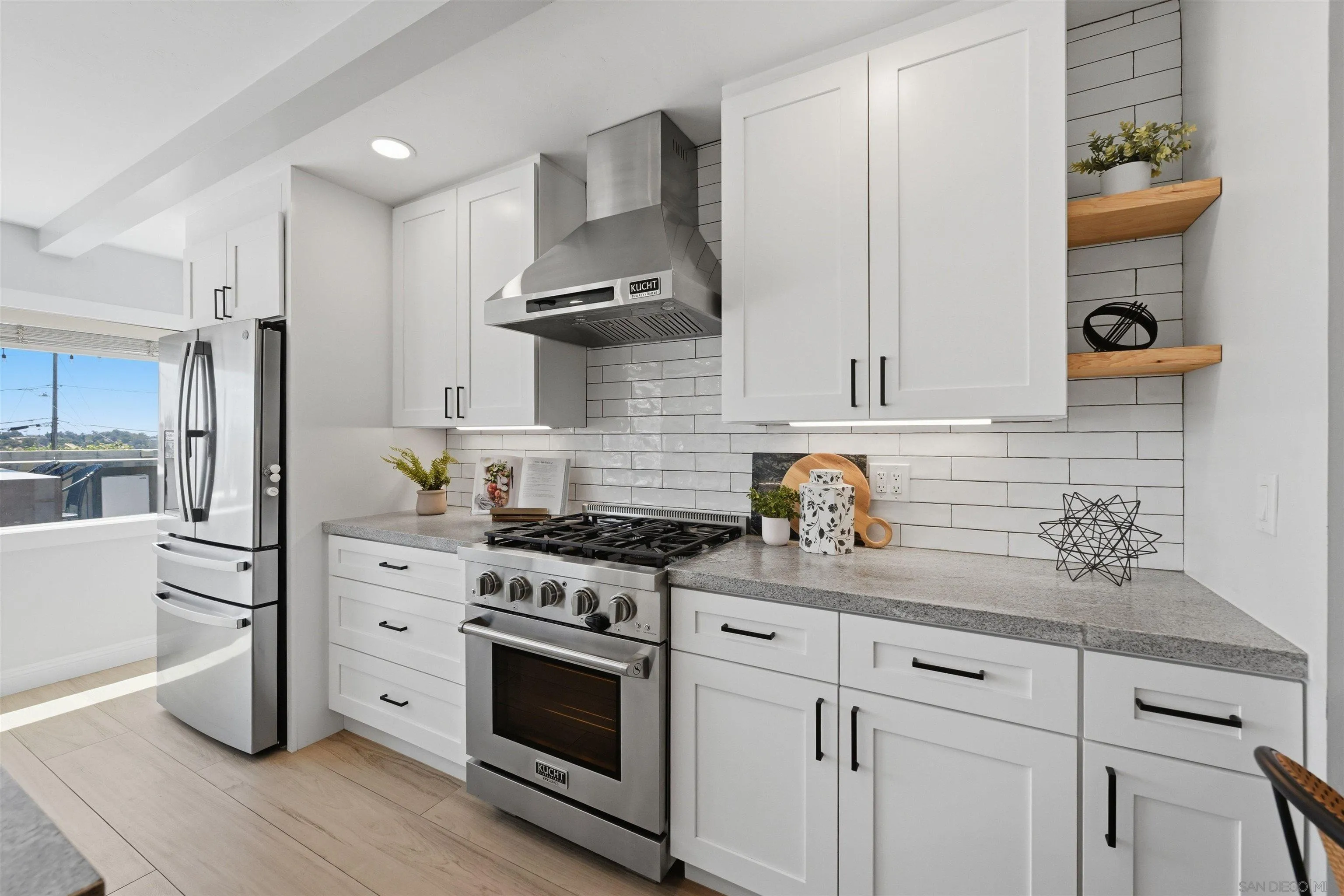 https://cdn.realtyfeed.com/cdn/127/260016925/4f7df35f4db80a8b86e8d338ec260b4b.webp