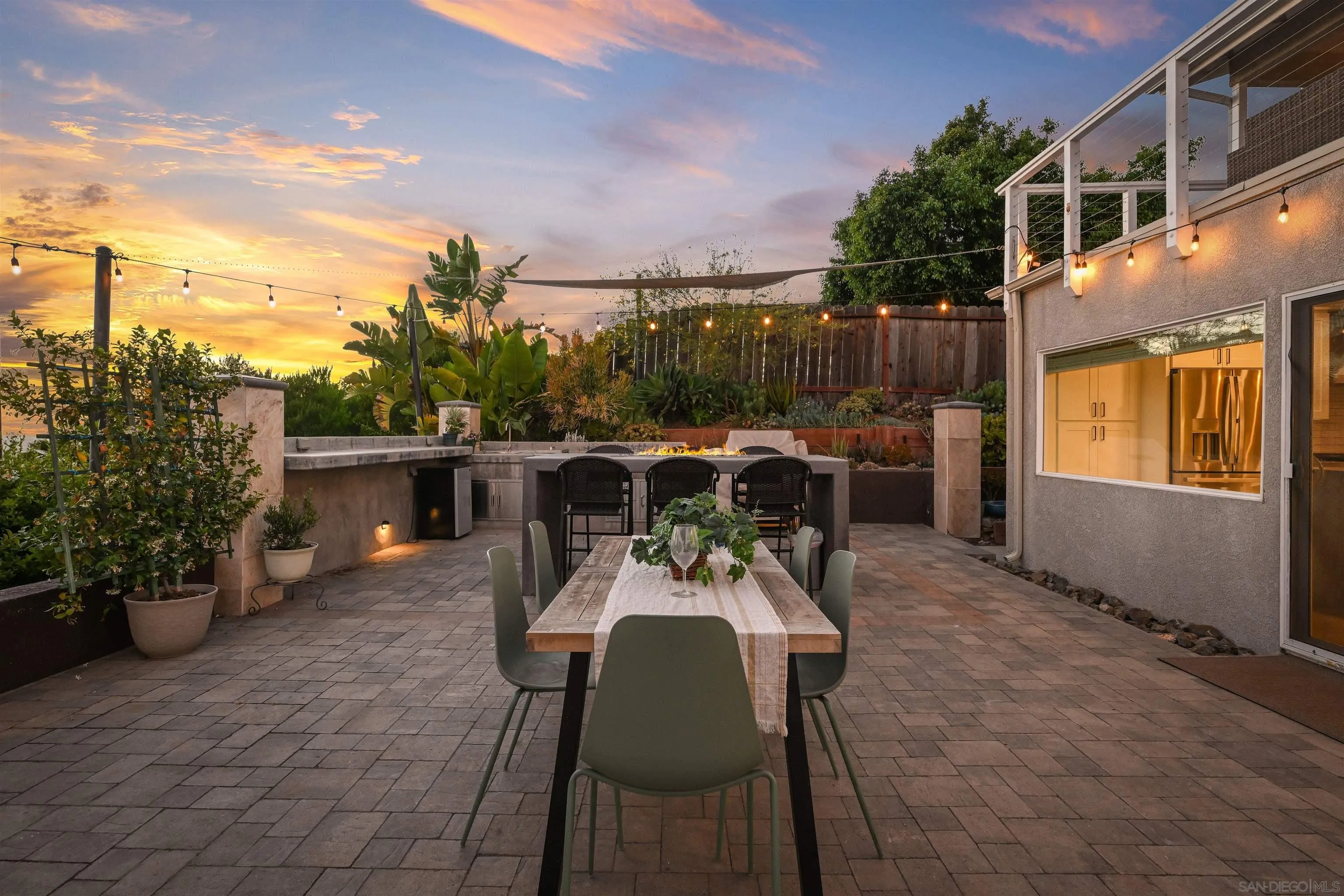 https://cdn.realtyfeed.com/cdn/127/260016925/64806637f6b29106f7cc6e42bf5e20b1.webp